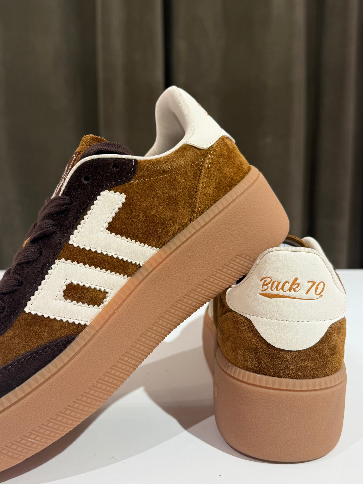 Back70 XXL STAR SUEDE BROWN