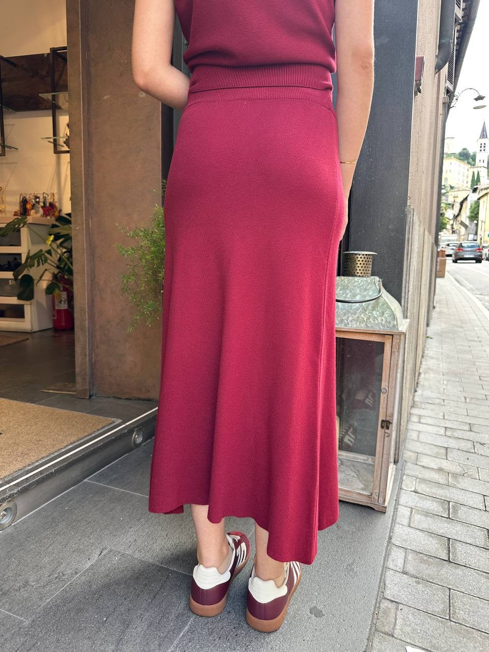 Set in maglia con gonna BORDEAUX
