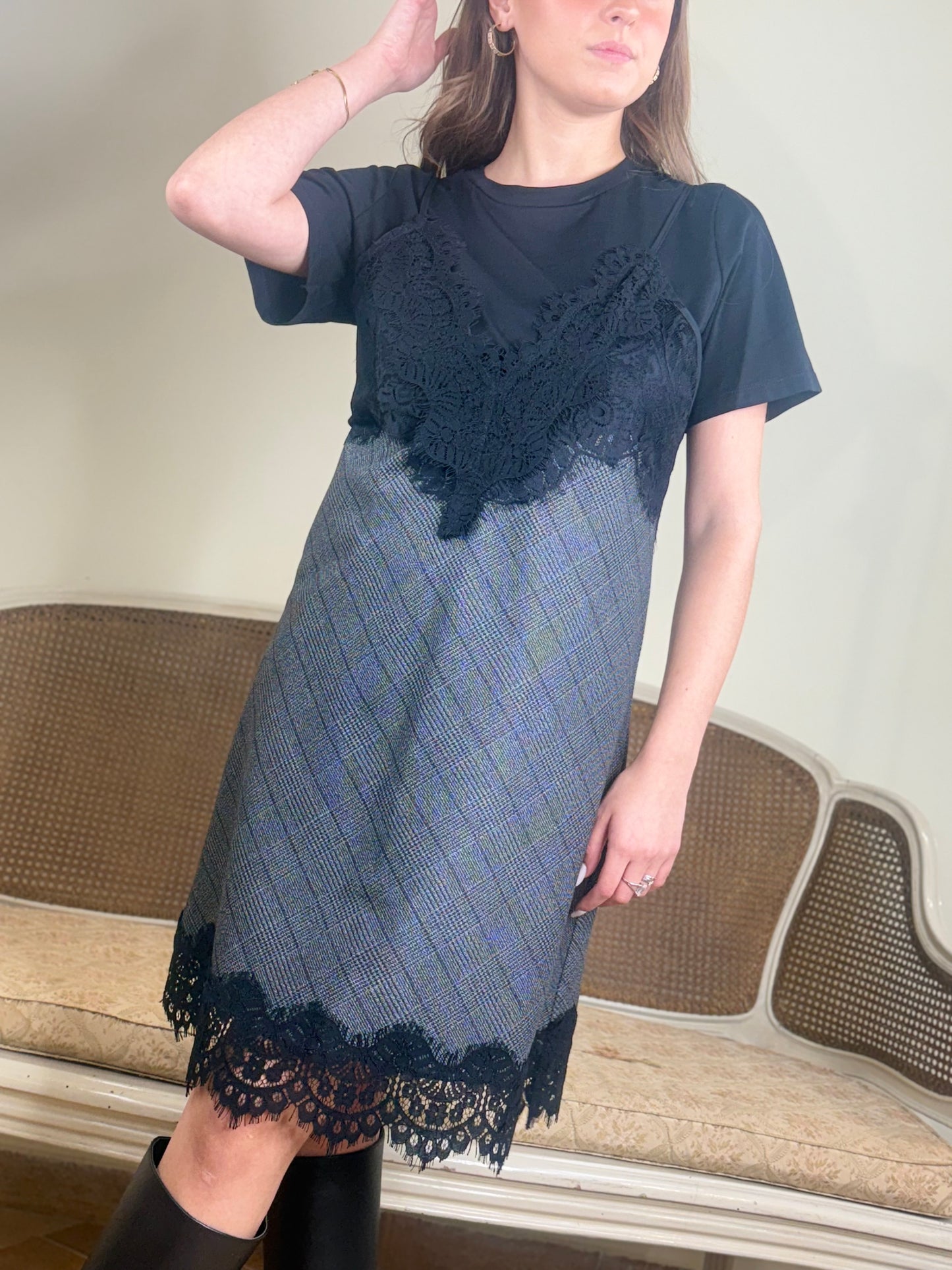 Tensione In Abito chick pizzo + t-shirt NERO