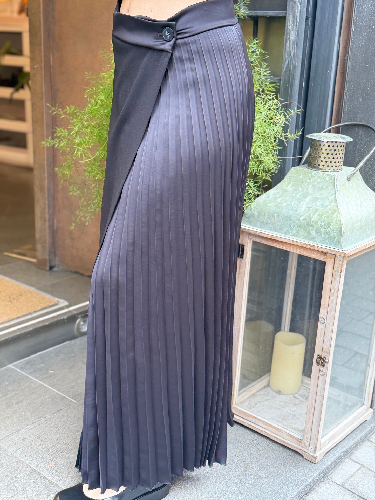 Gonna lunga a portafoglio plissettata NERO