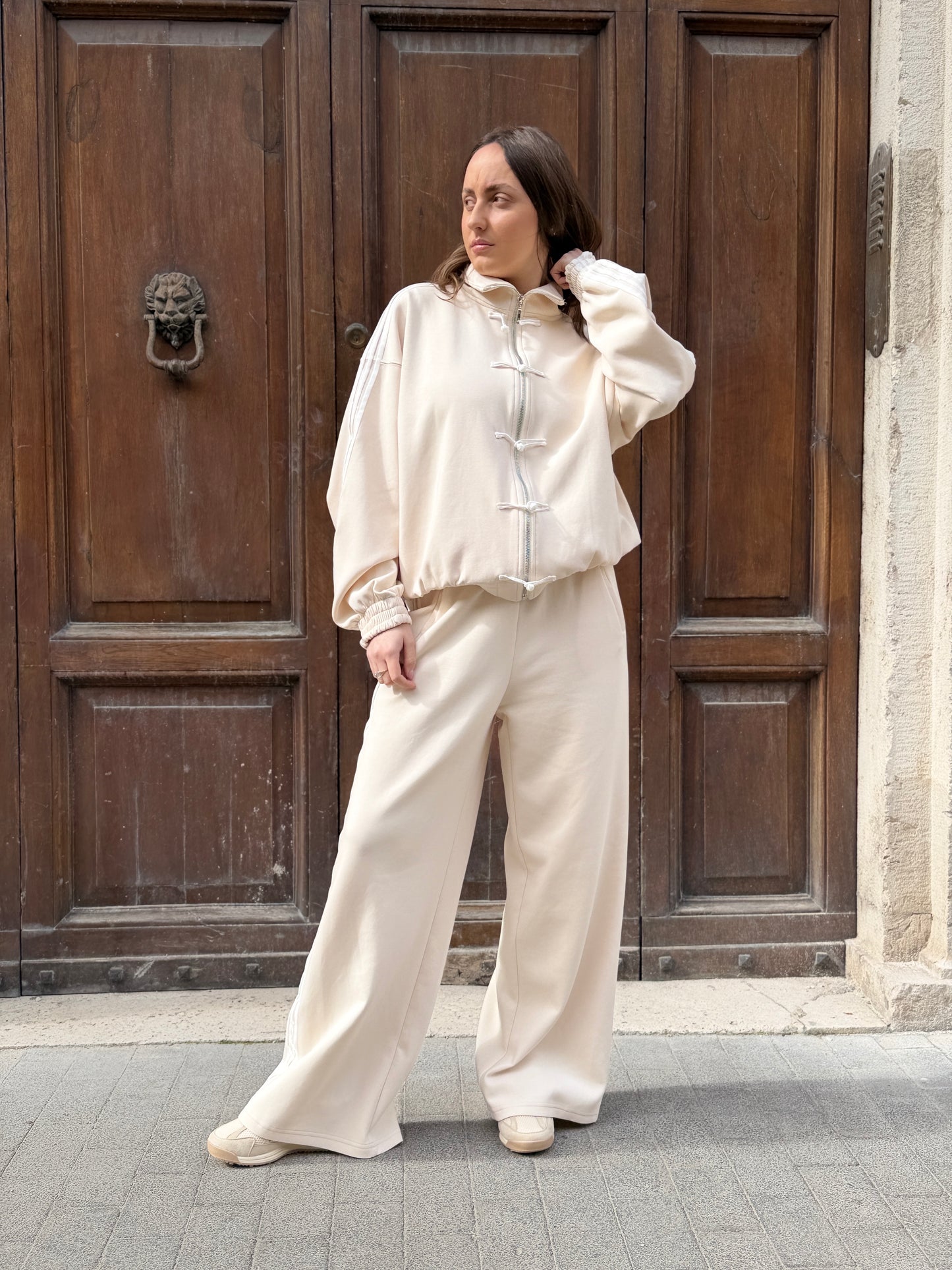 Tensione in felpa con alamari AVORIO