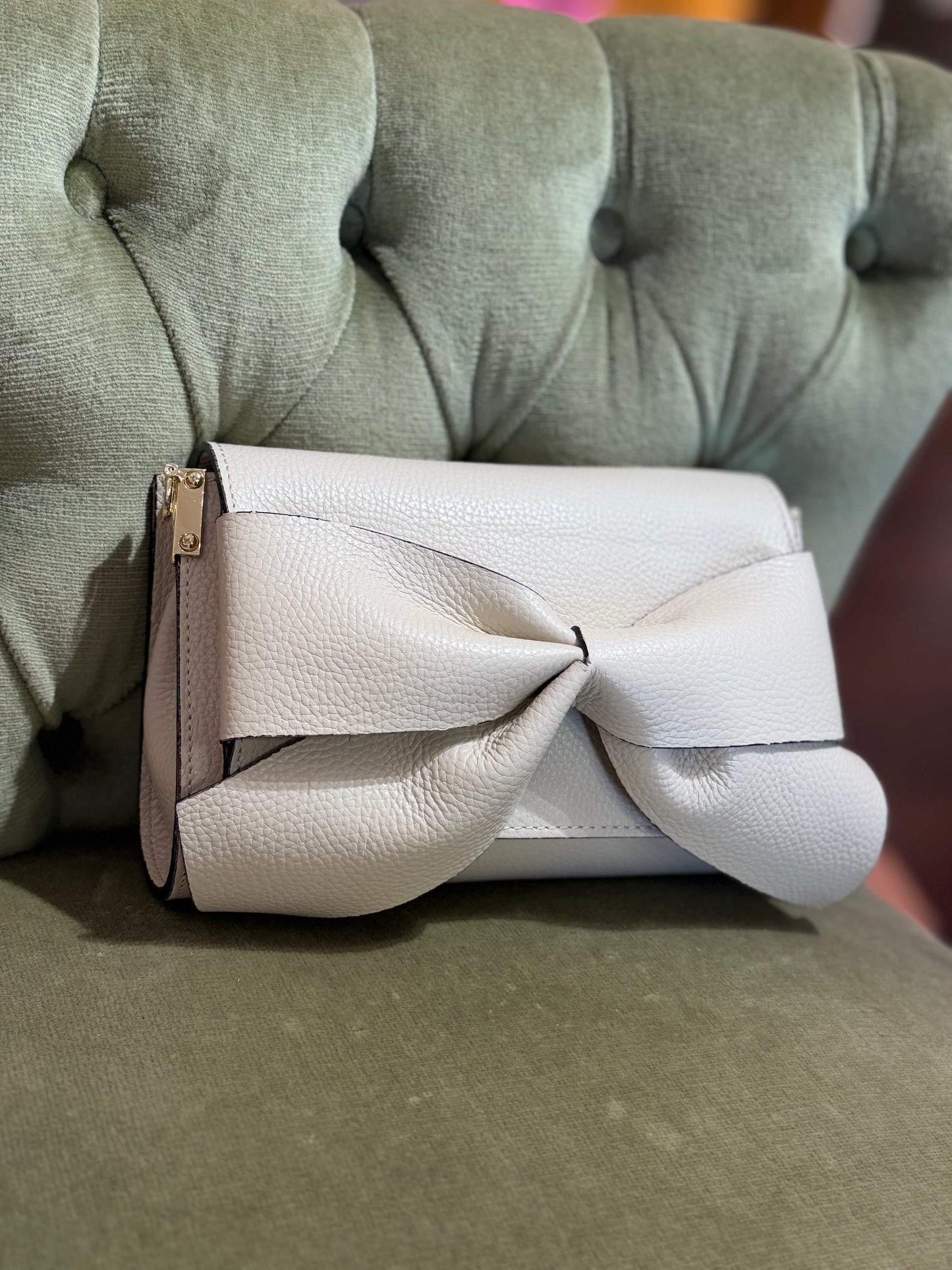 Clutch con fiocco (disponibile in più colori)
