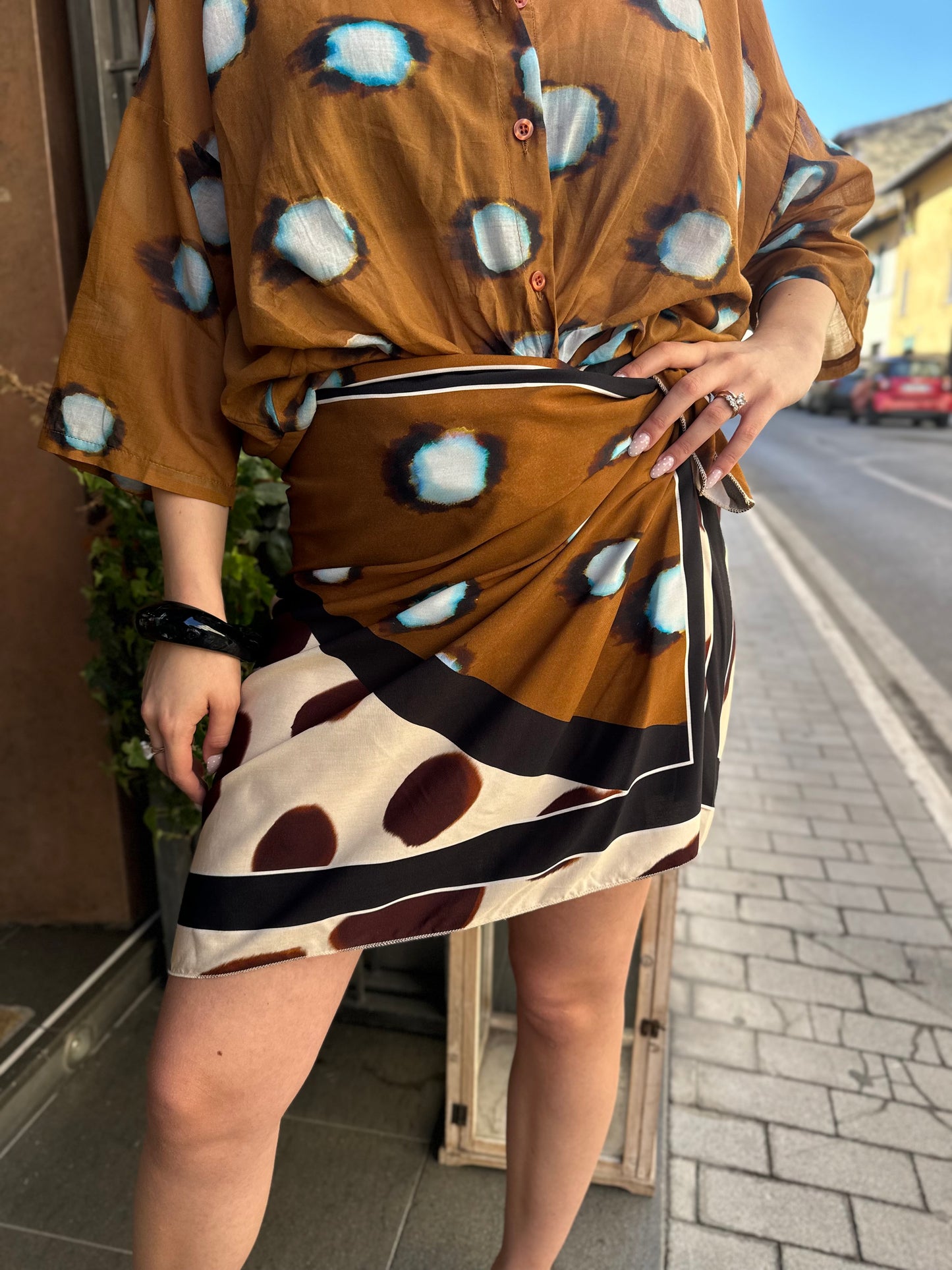 Tensione in Gonna corta foulard tabacco