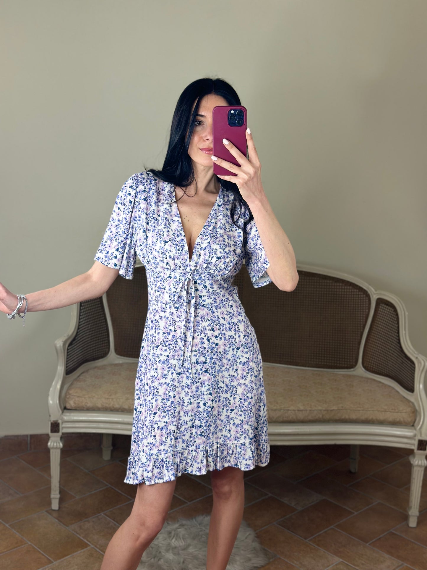 Tensione in Abito corto fiori LILLa