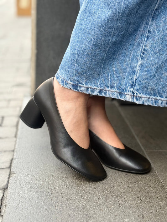 Angel Alarcon TESSA Décolléte NERO punta tonda