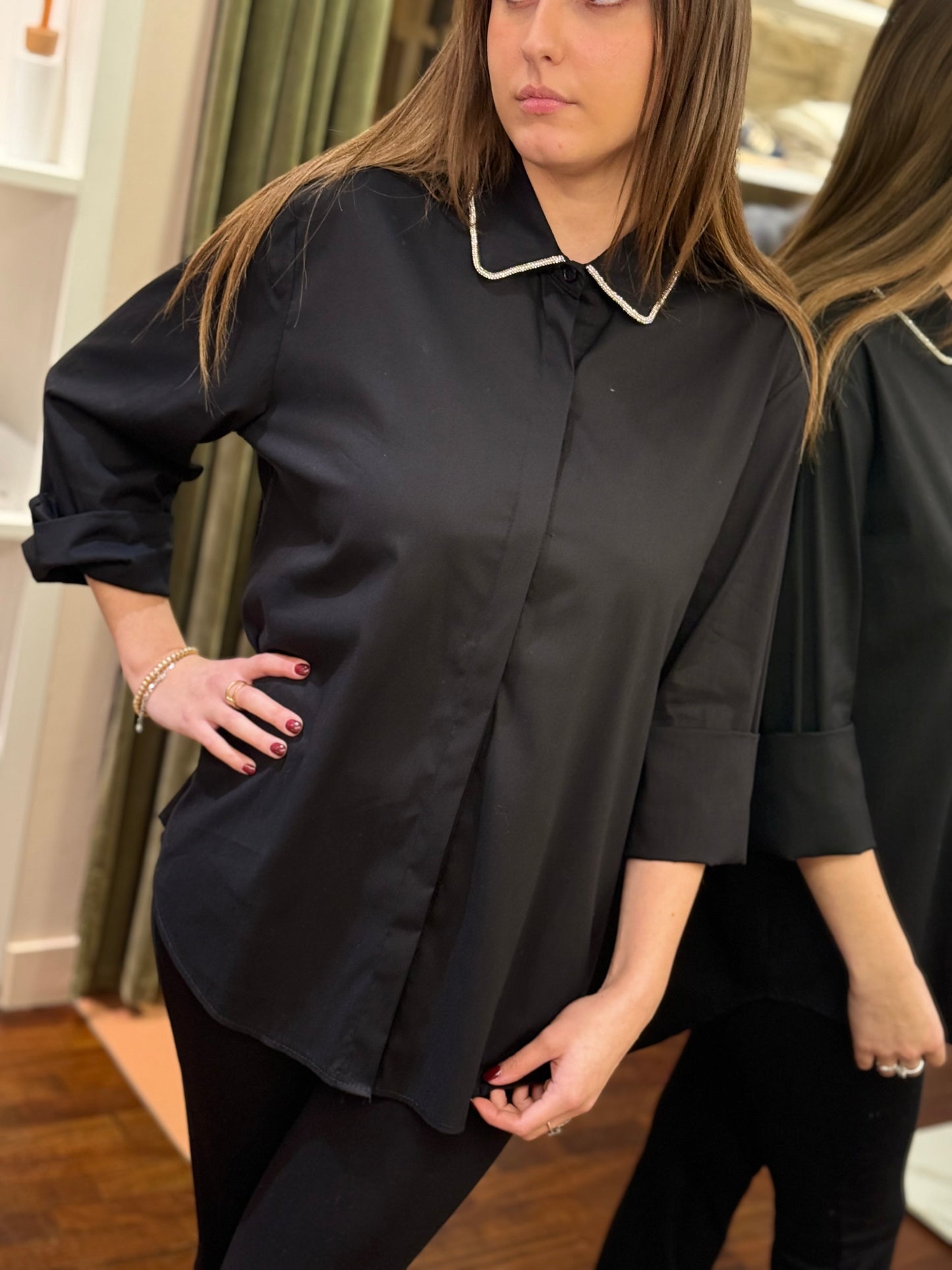 Camicia colletto profilato con micro strass NERA