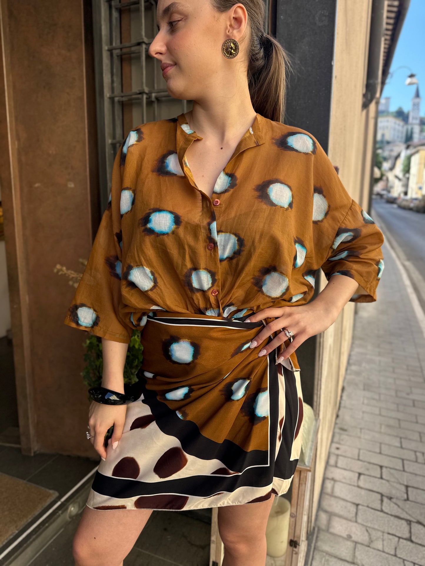 Tensione in Camicia in mussola Tabacco