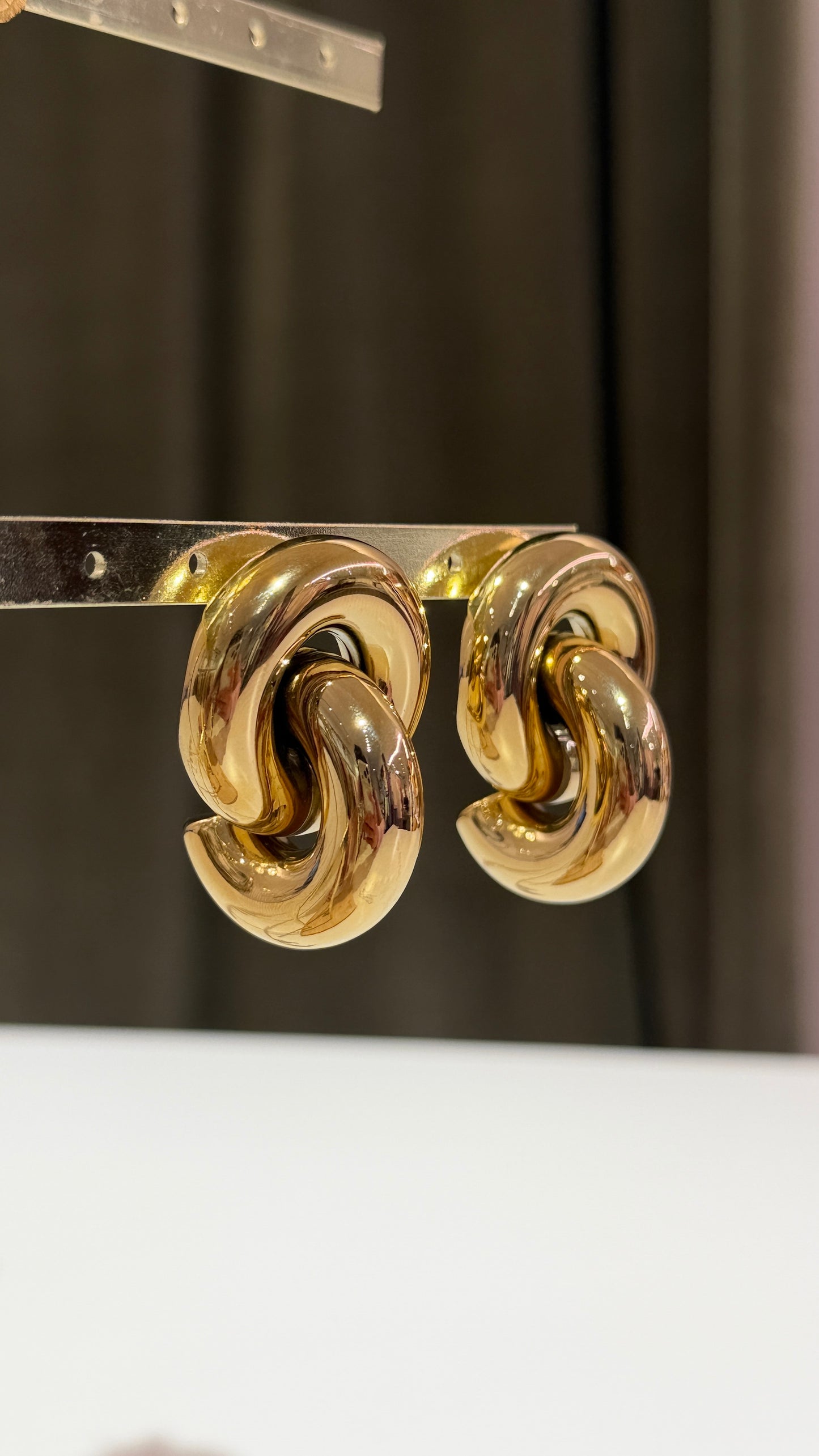 Orecchini nodo Oro