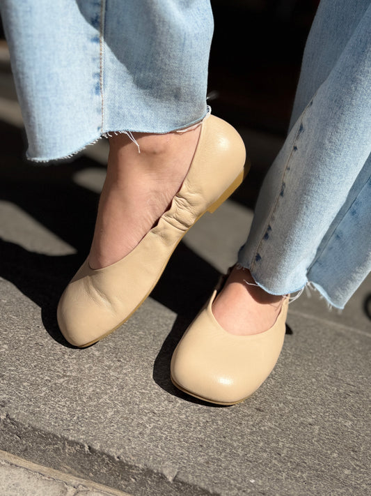 Angel Alarcon Celia ballerina LATTE