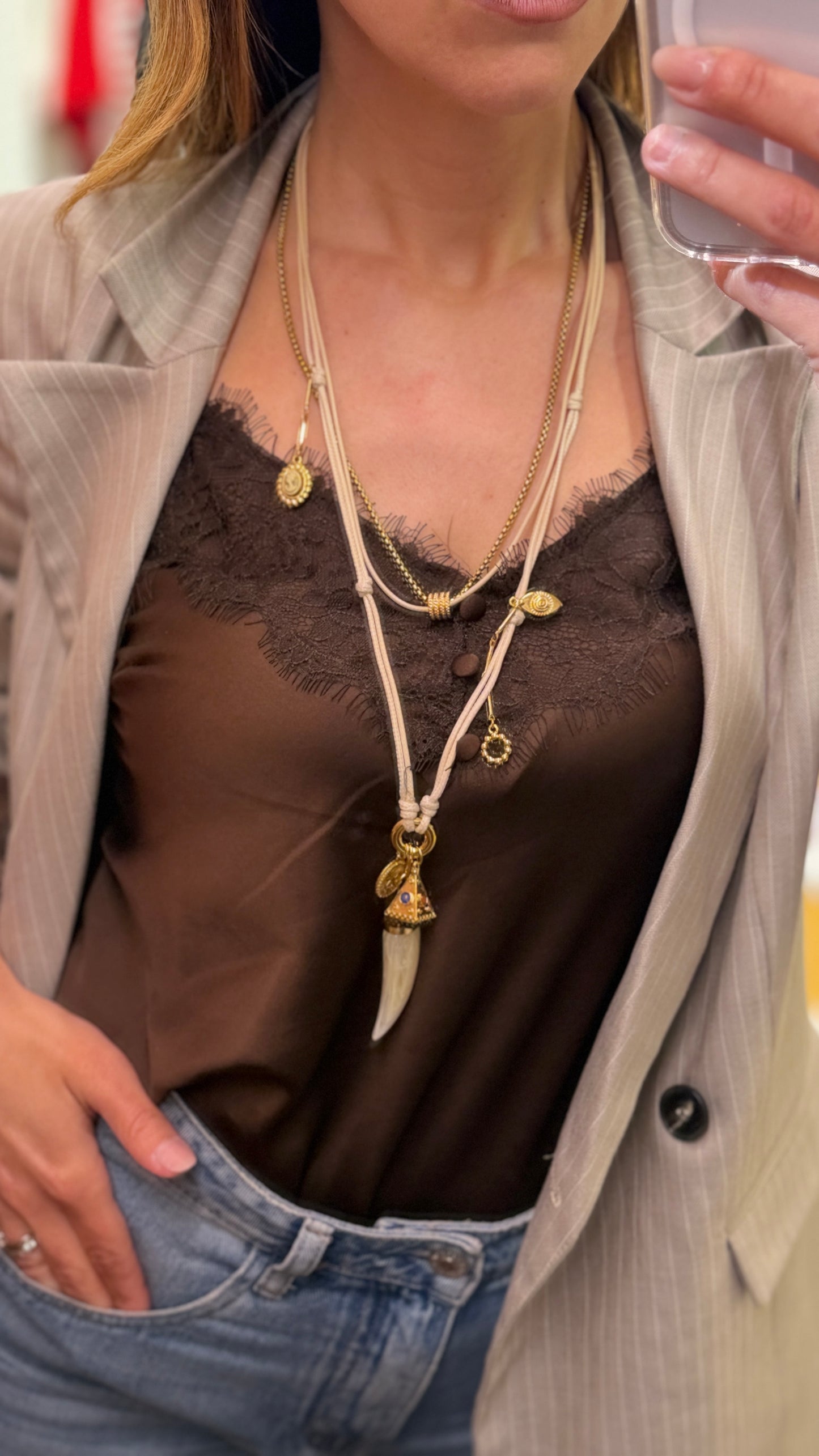 Collana cordino con cornetto Avorio