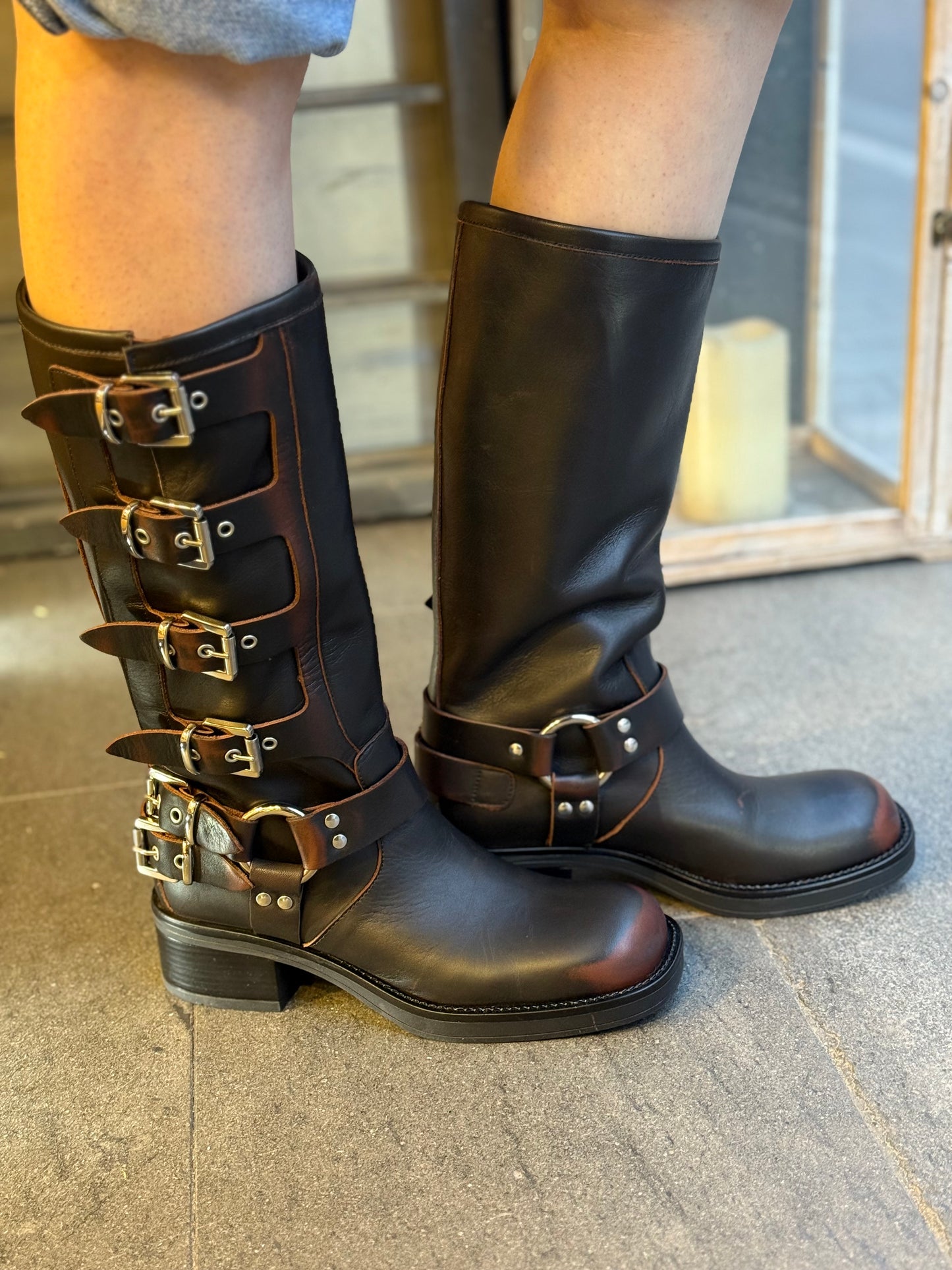 Ovyè Biker MORO con fibbie effetto vintage