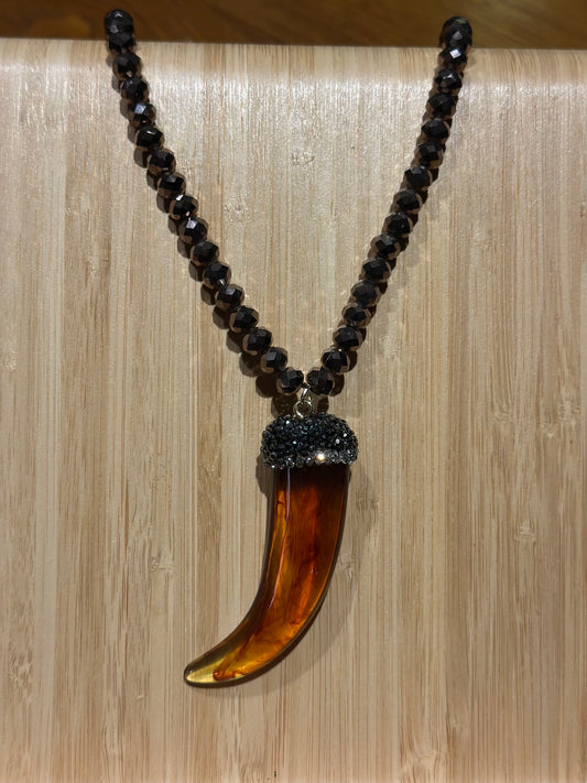 Collana corno marrone