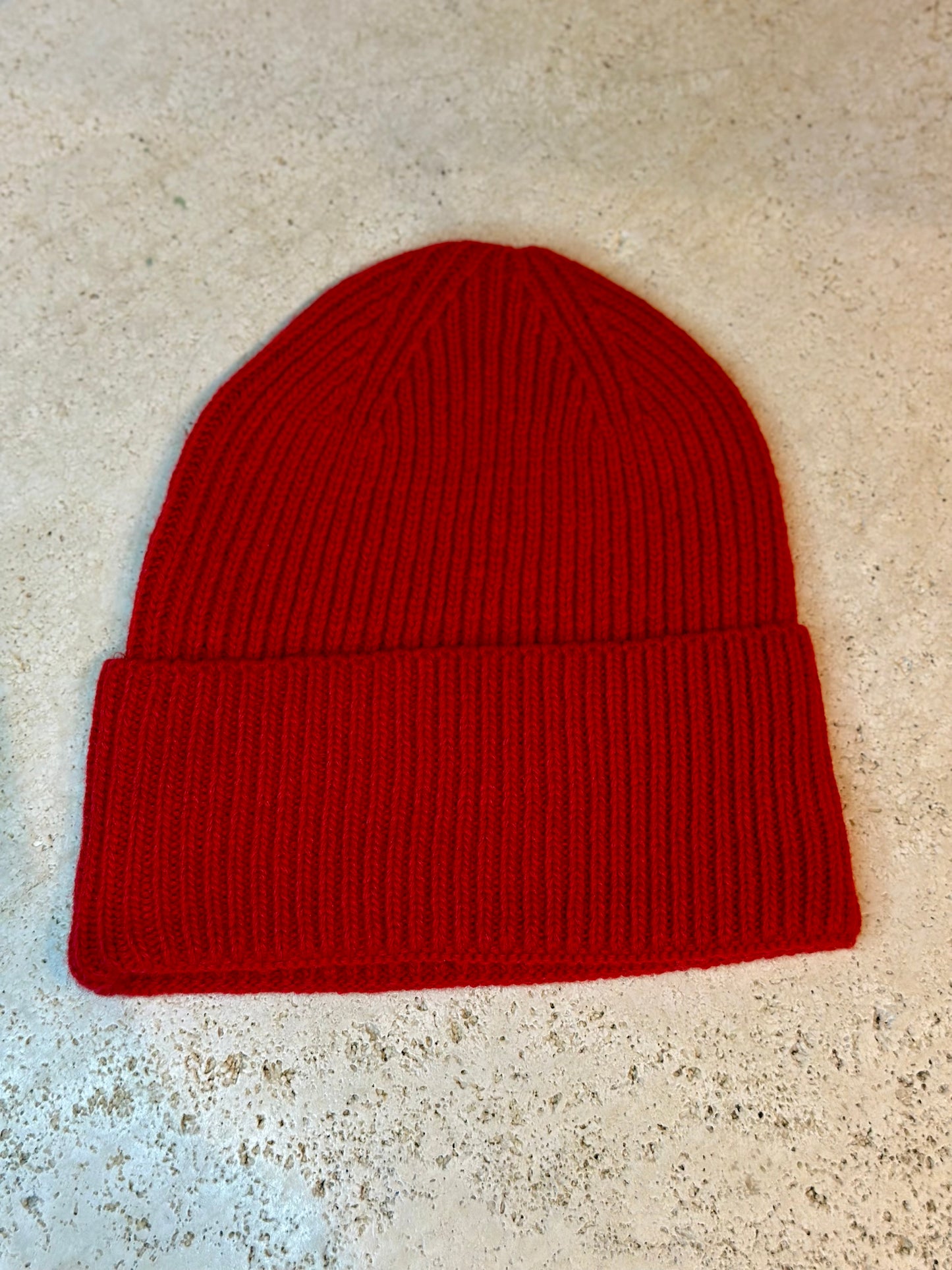 Cuffia a costine in misto cashmere