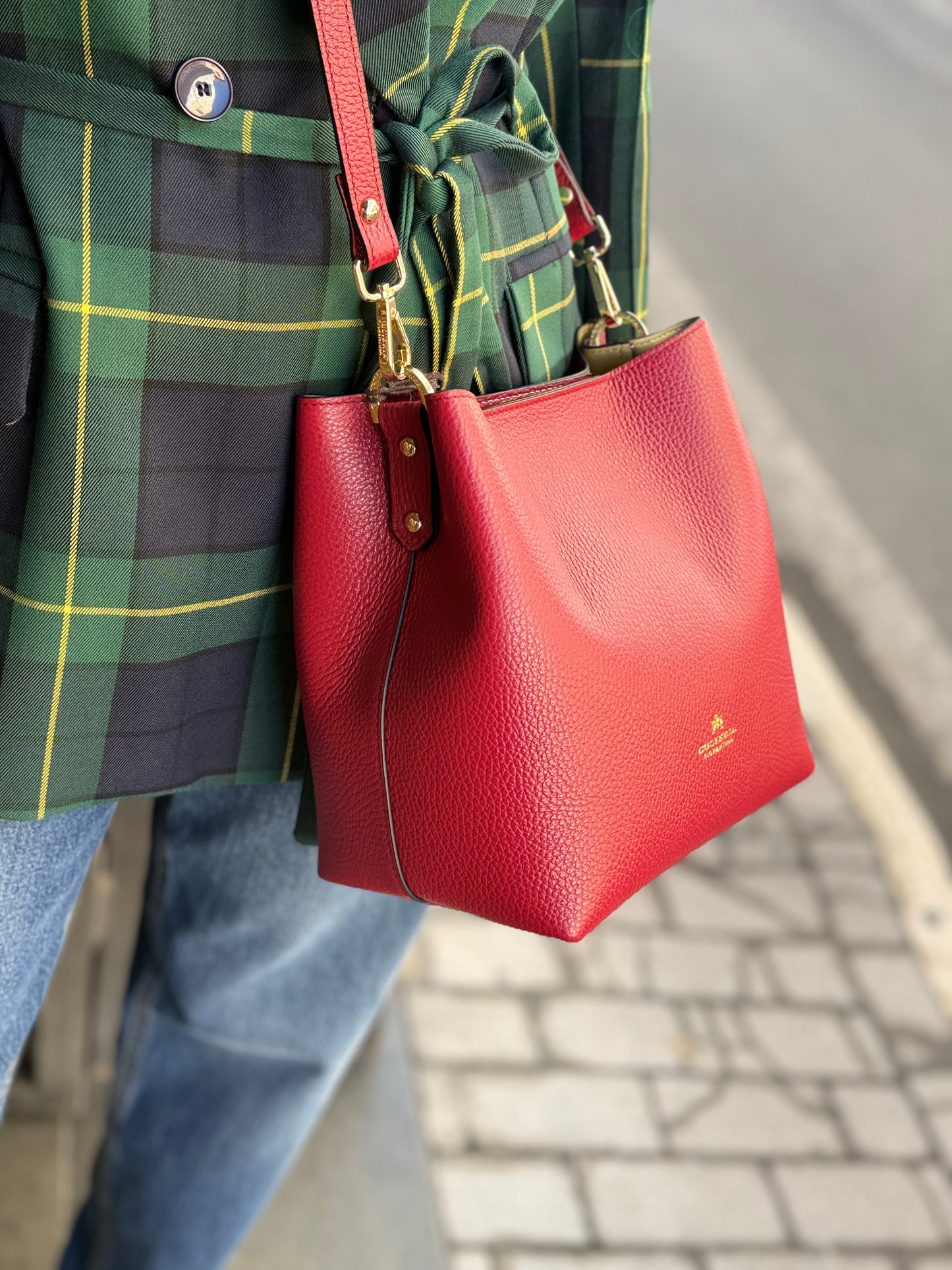 Cuoieria Fiorentina CANDY small bucket CHERRY