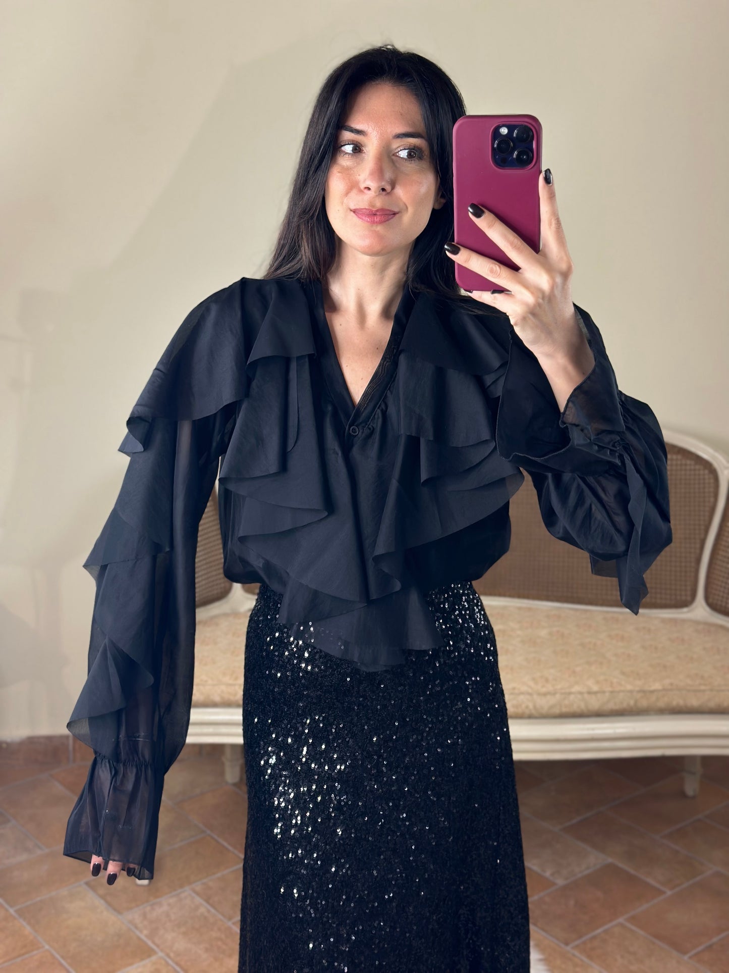 Blusa in tencel NERA con rouches frontali e sulle maniche