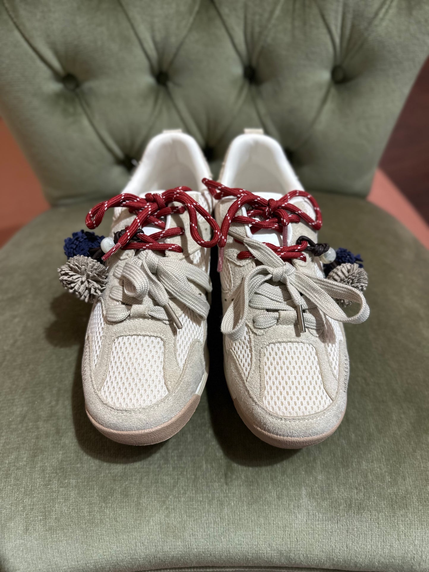 Ovyé Sneakers con accessori