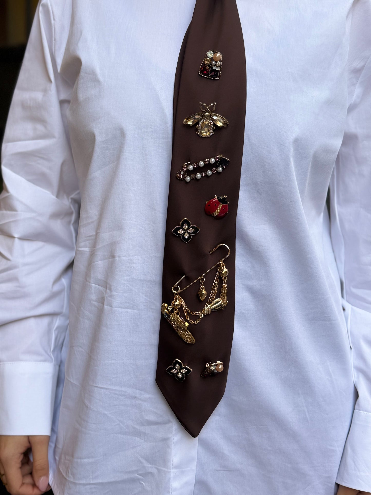 Tensione In Camicia cravatta con spille BIANCO/MORO