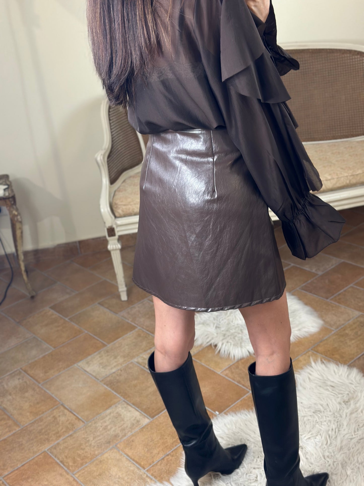 Mini gonna in vinile CIOCCOLATO