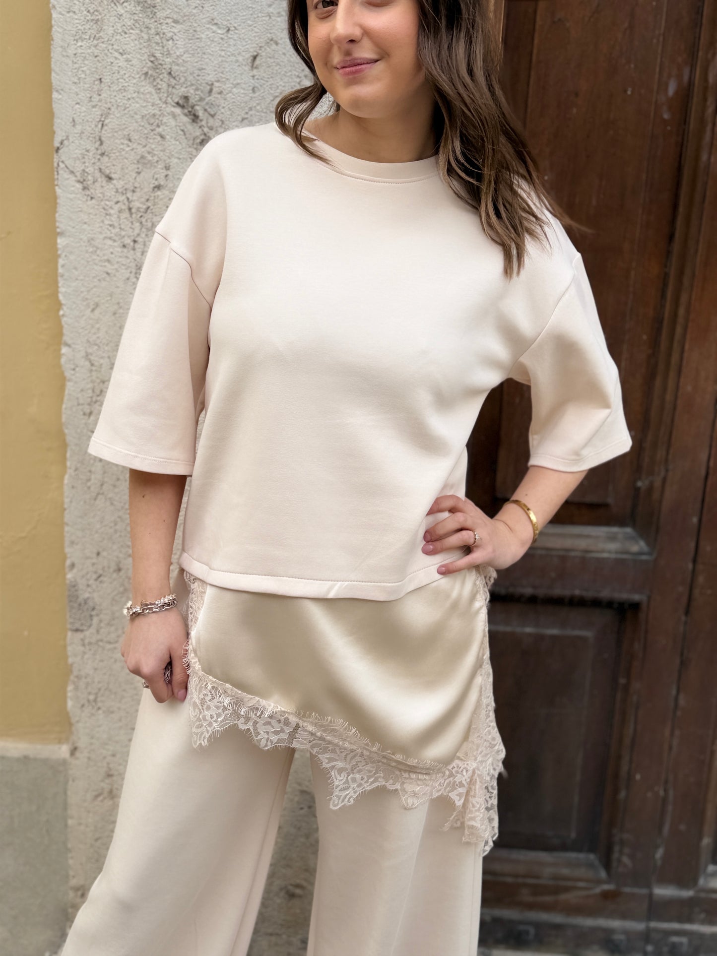 T-shirt punto milano BURRO inserto raso e pizzo