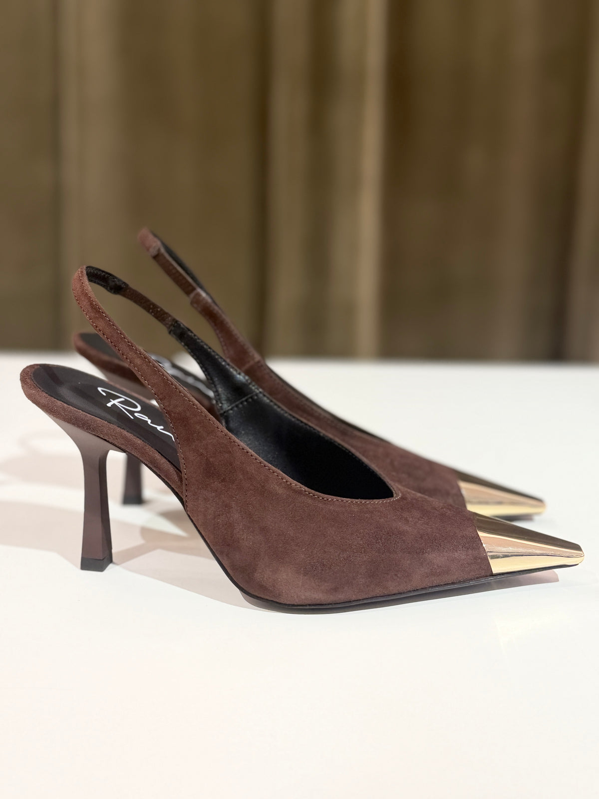 Slingback in camoscio MORO con puntale ORO
