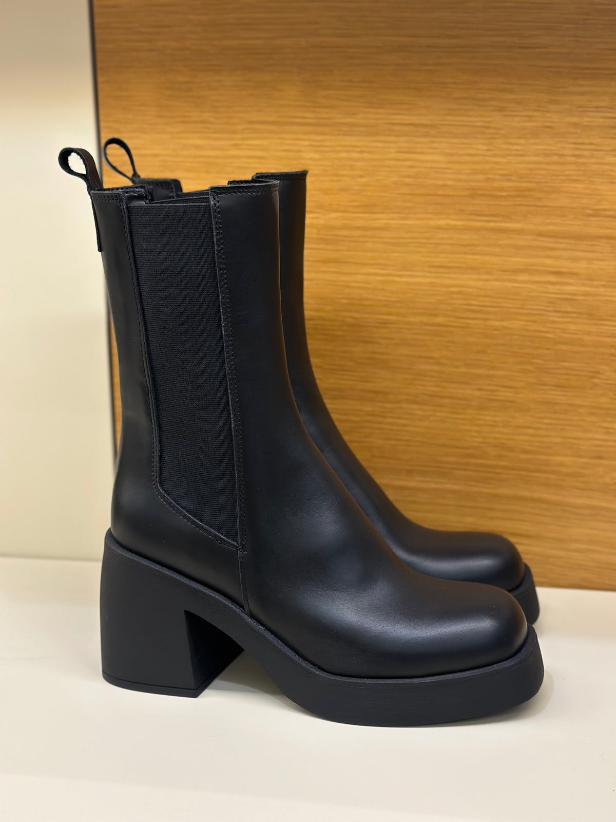 Stivaletto platform NERO