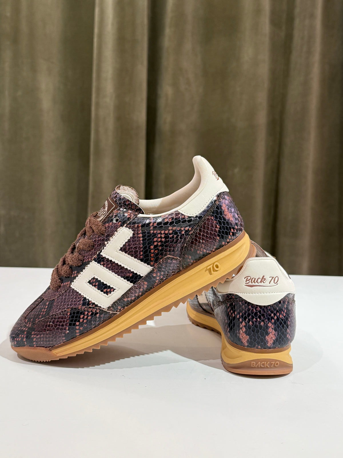 Back70 JOGGER SNAKE CUOIO