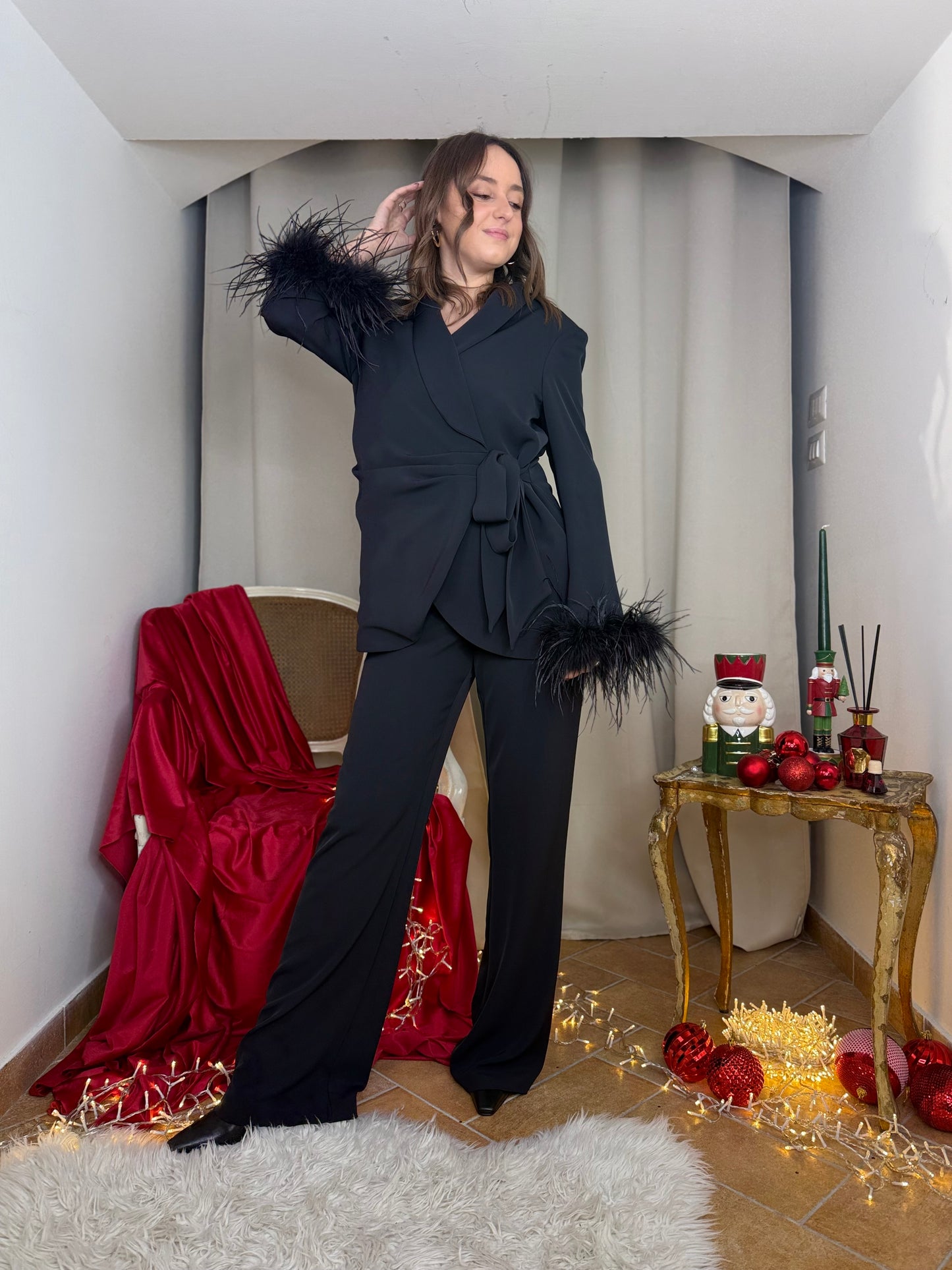 Tensione in Giacca boa con piume NERA