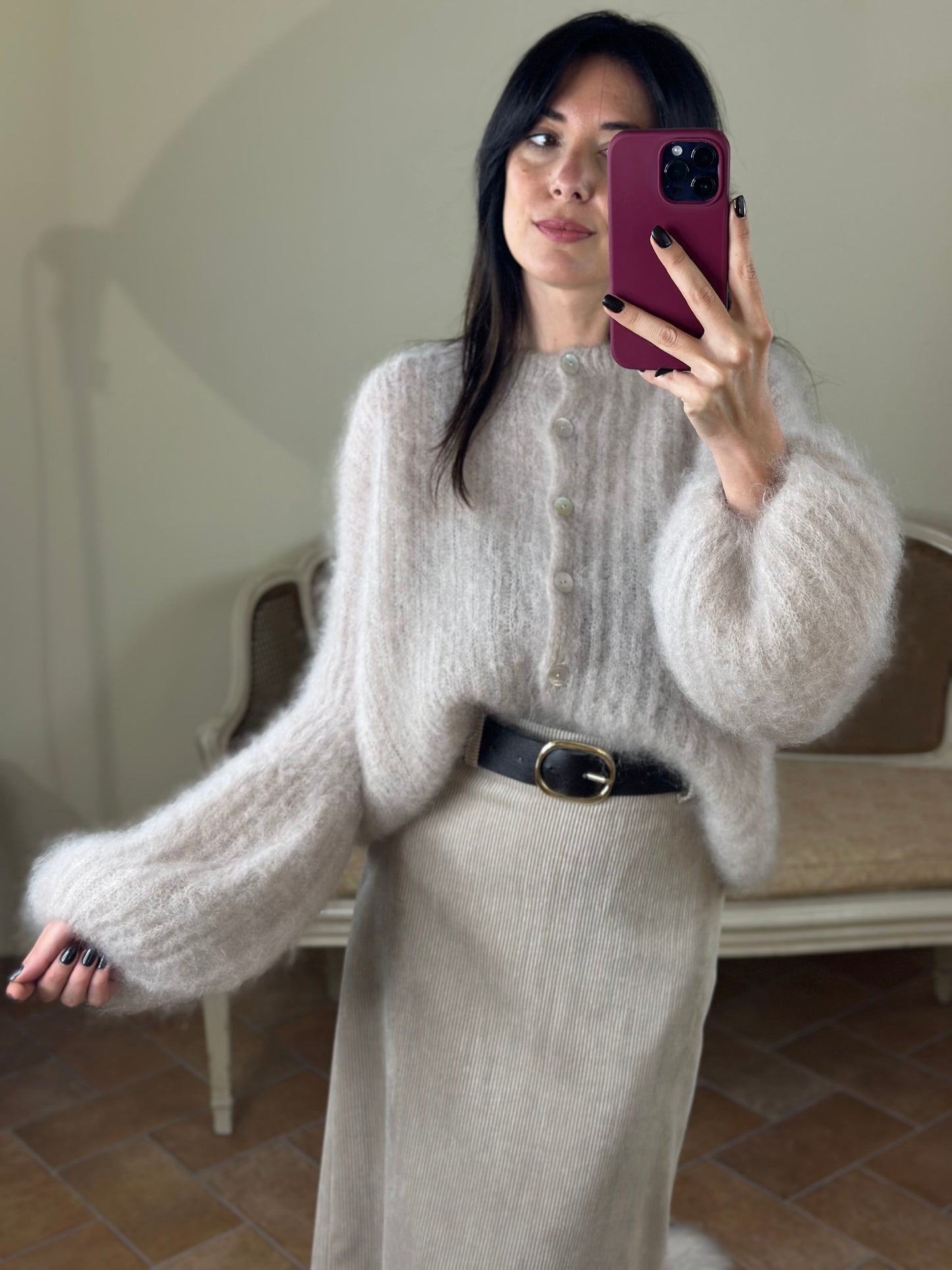 Cardigan in kid Mohair BEIGE con bottoni madreperla