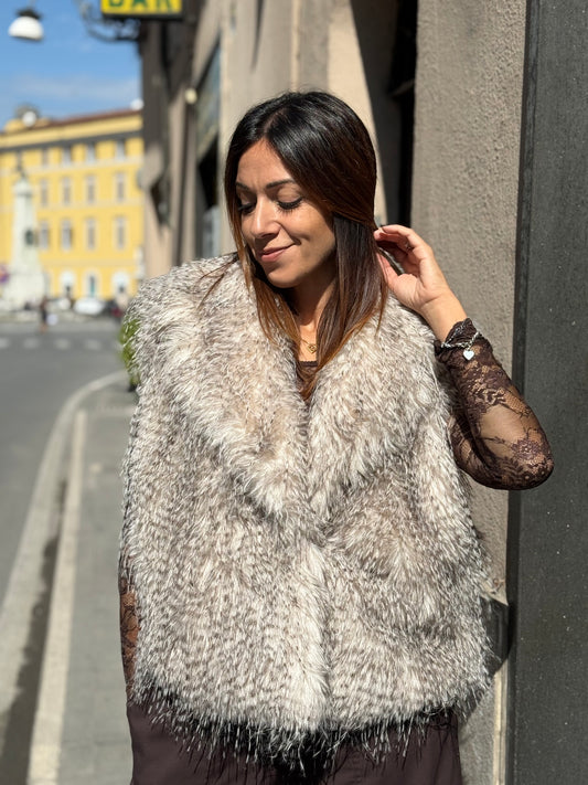 Tensione in Gilet ecopelliccia struzzo
