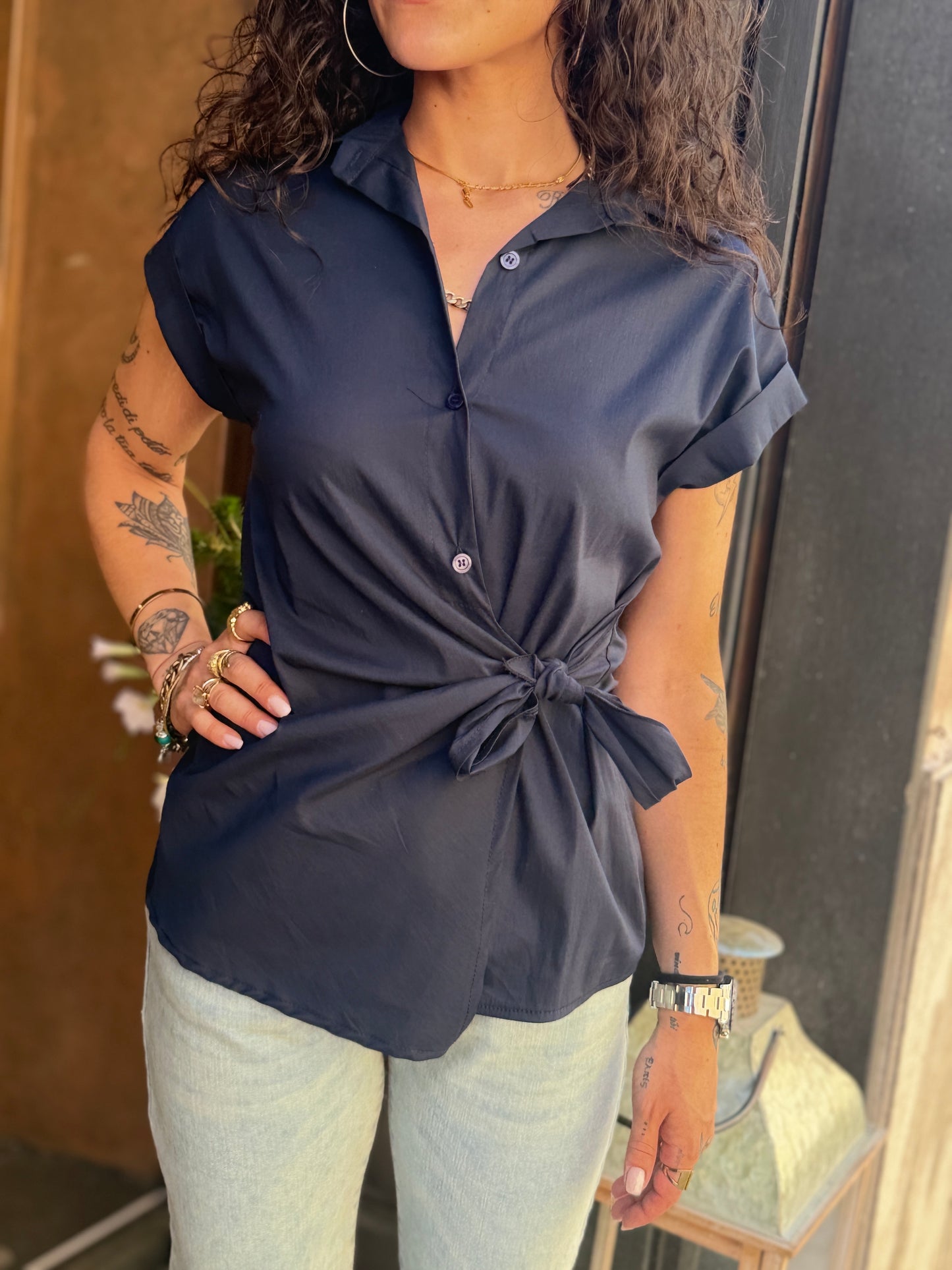 Camicia con nodo (disponibile in più colori)