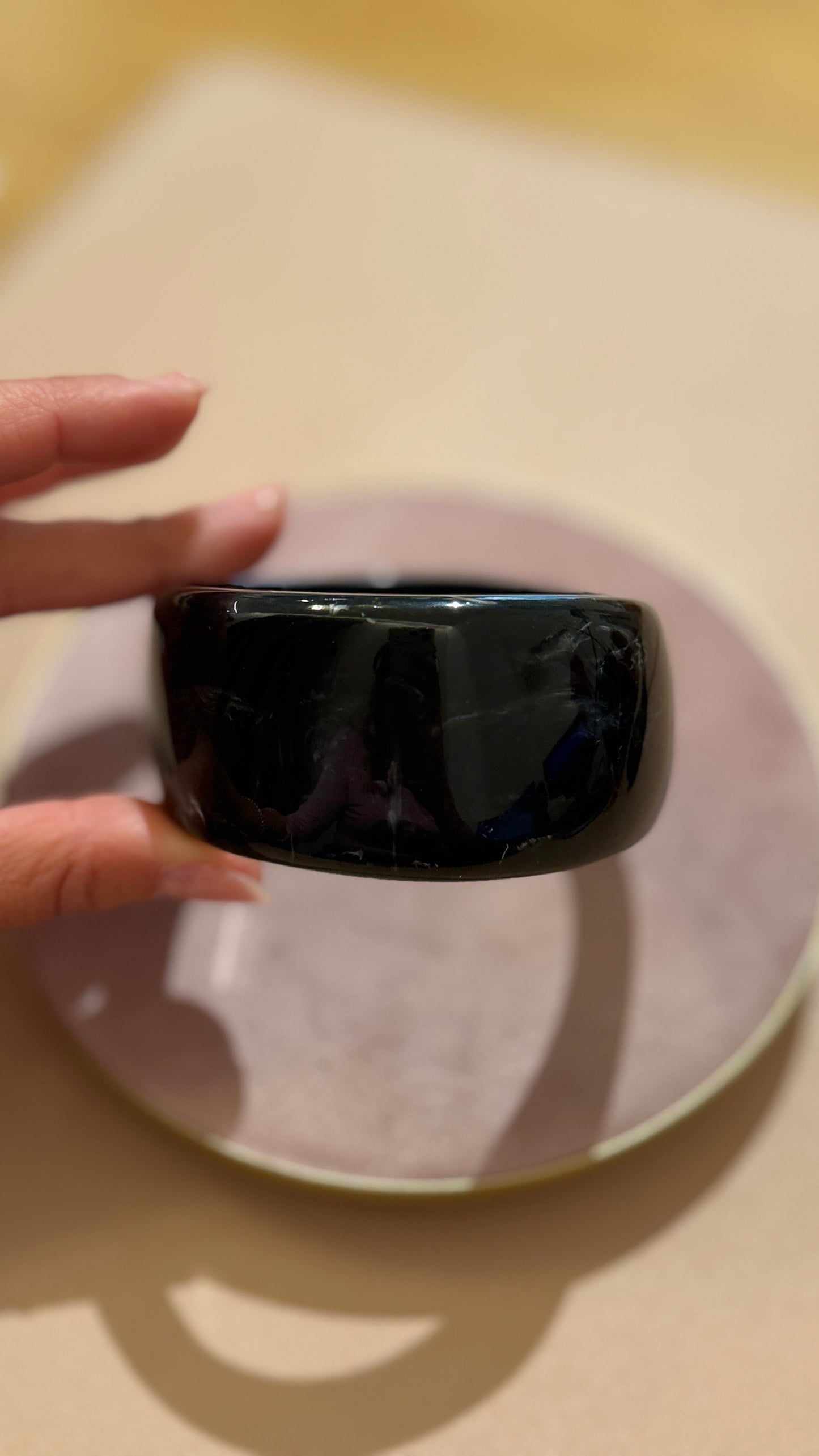 Bracciale rigido in resina Nero