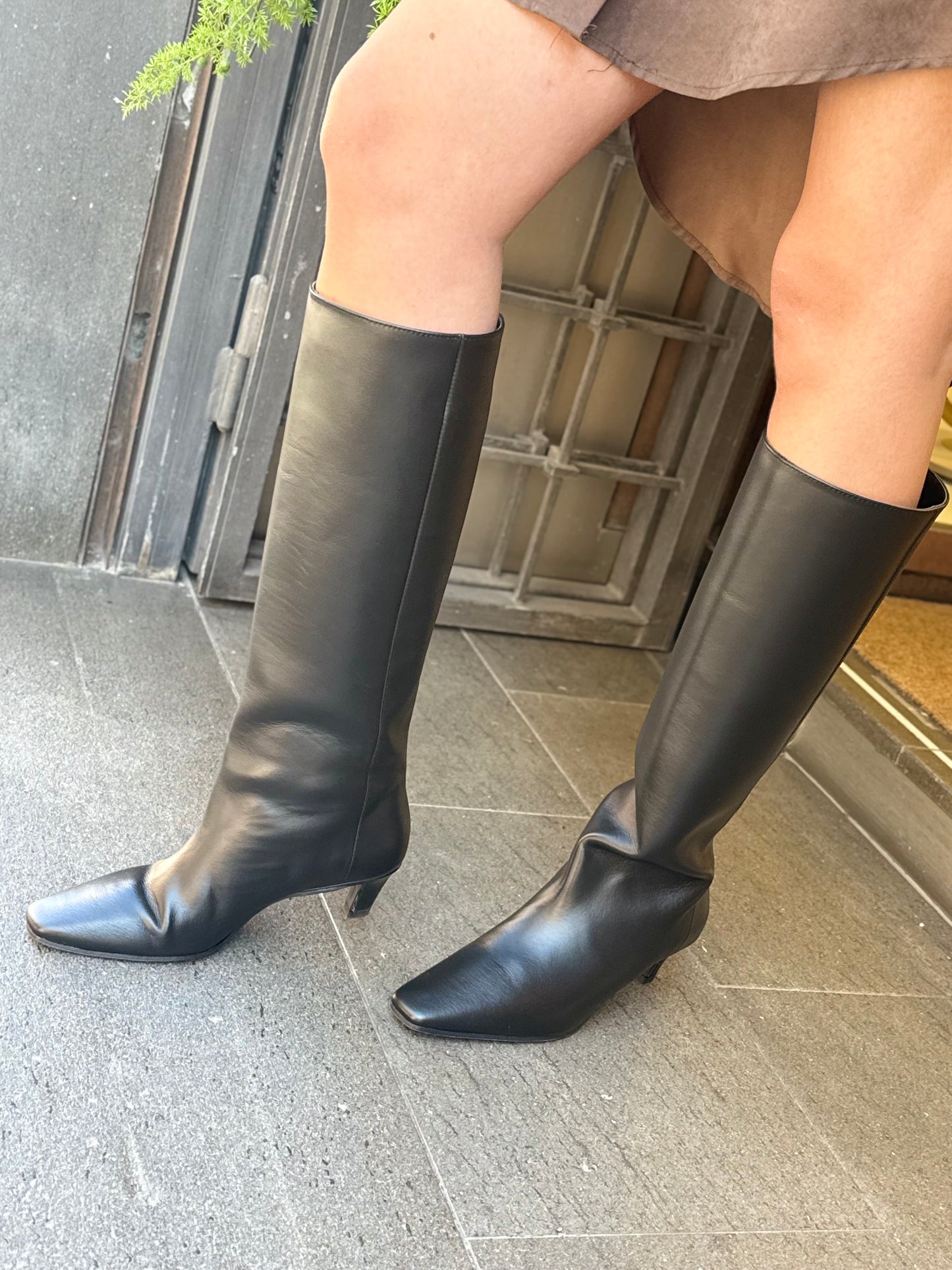 Bianca dì Stivale punta squadrata NERO