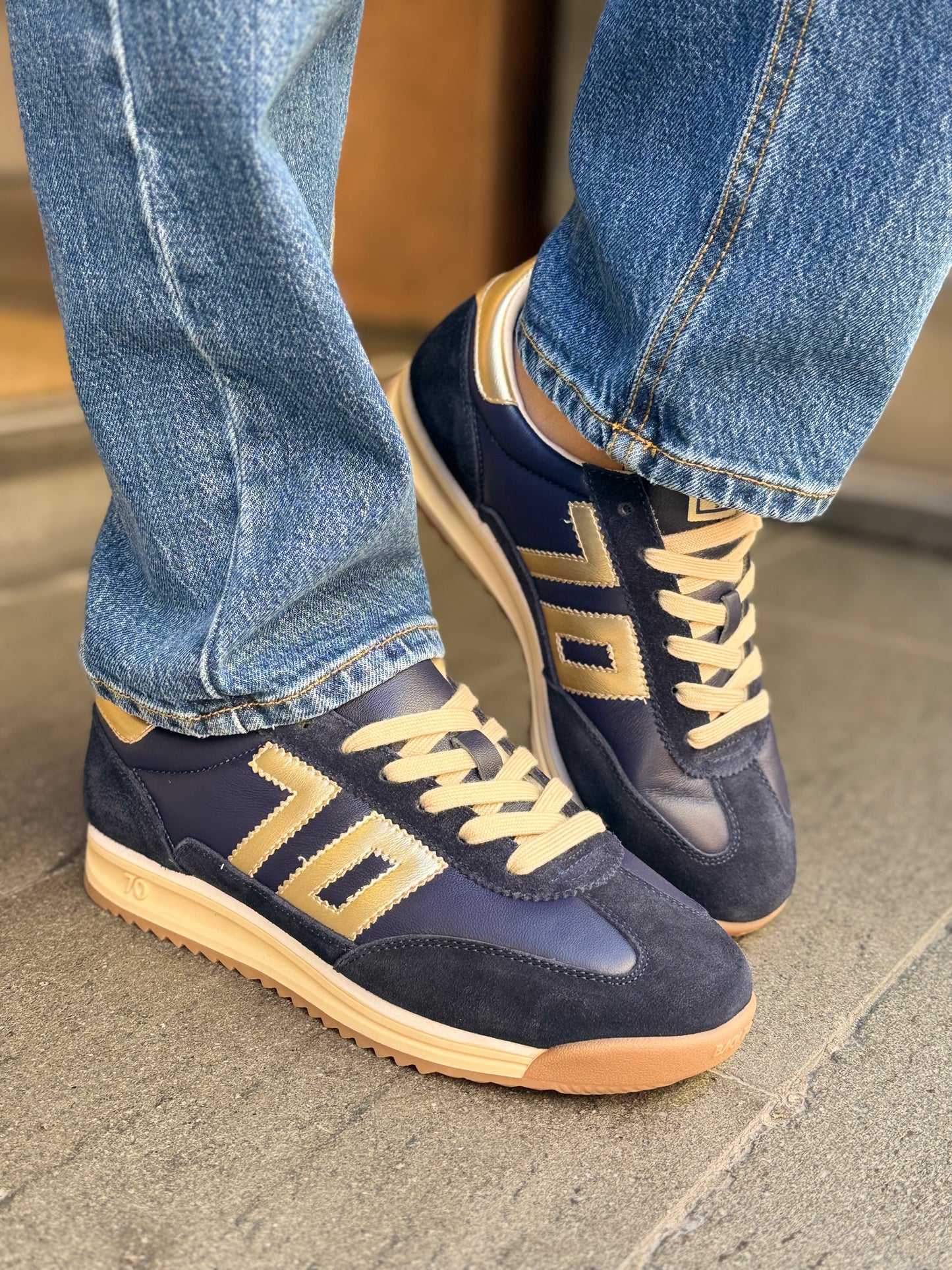 Back70 JOGGER NAVY LEATHER SPONGE NAVY SUEDE GOLD