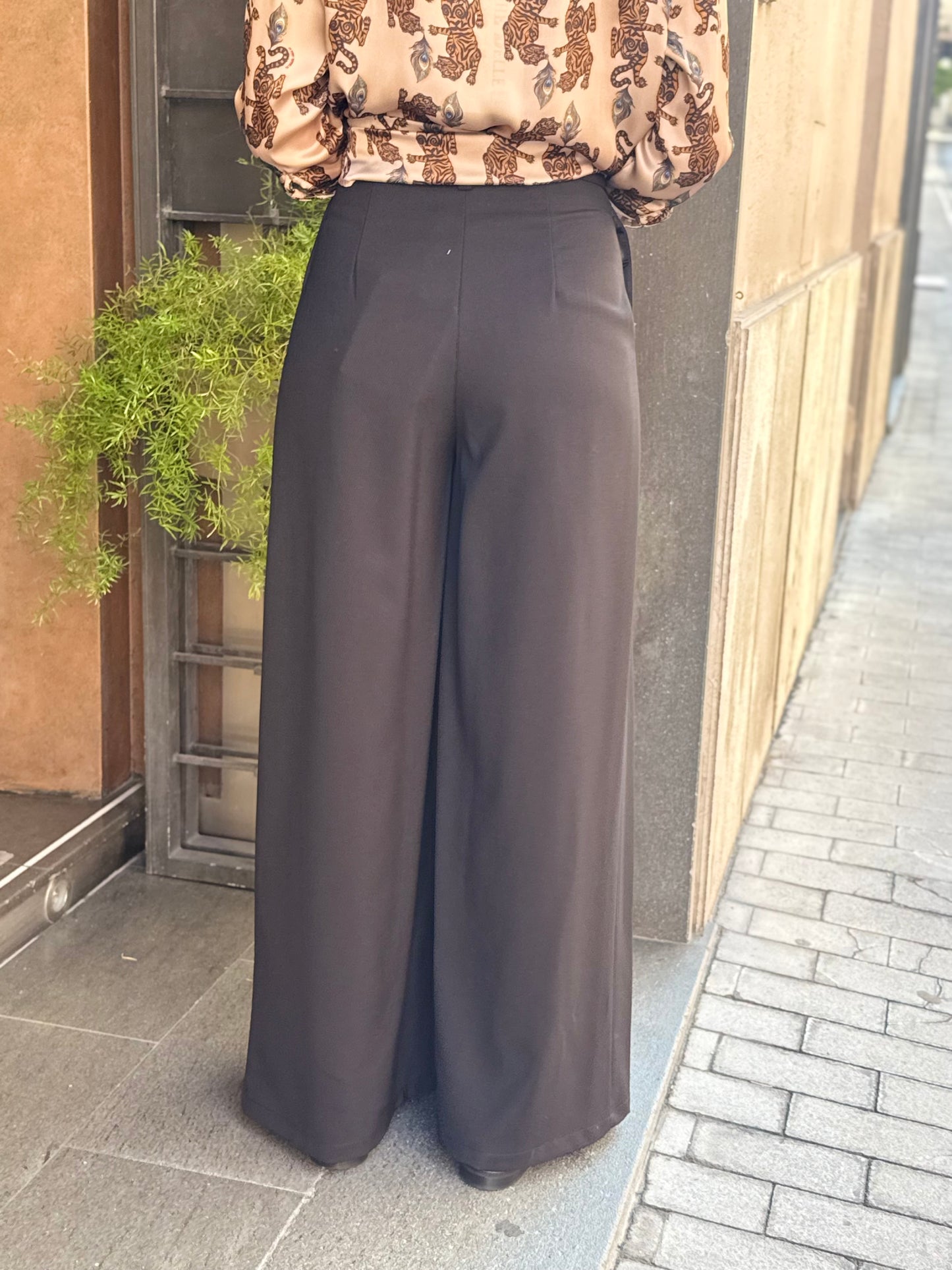 Eleh Pantalone a palazzo con pannello NERO
