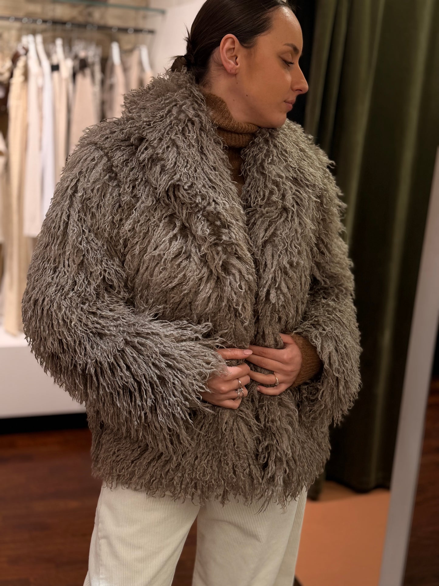 Tensione in eco-mongolia TAUPE