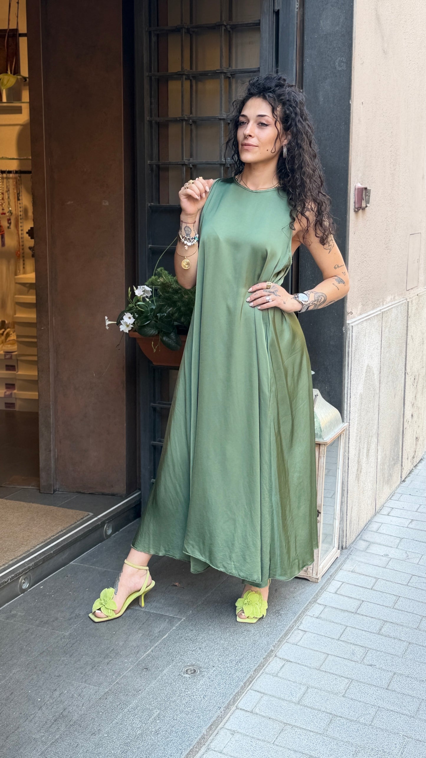 Abito SERENA in viscosa (disp. in più colori)
