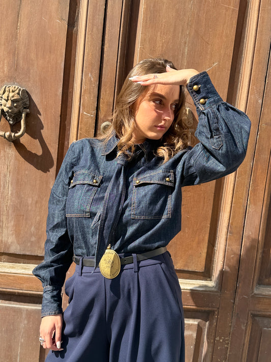 Tensione in Camicia in BLU denim con cravatta