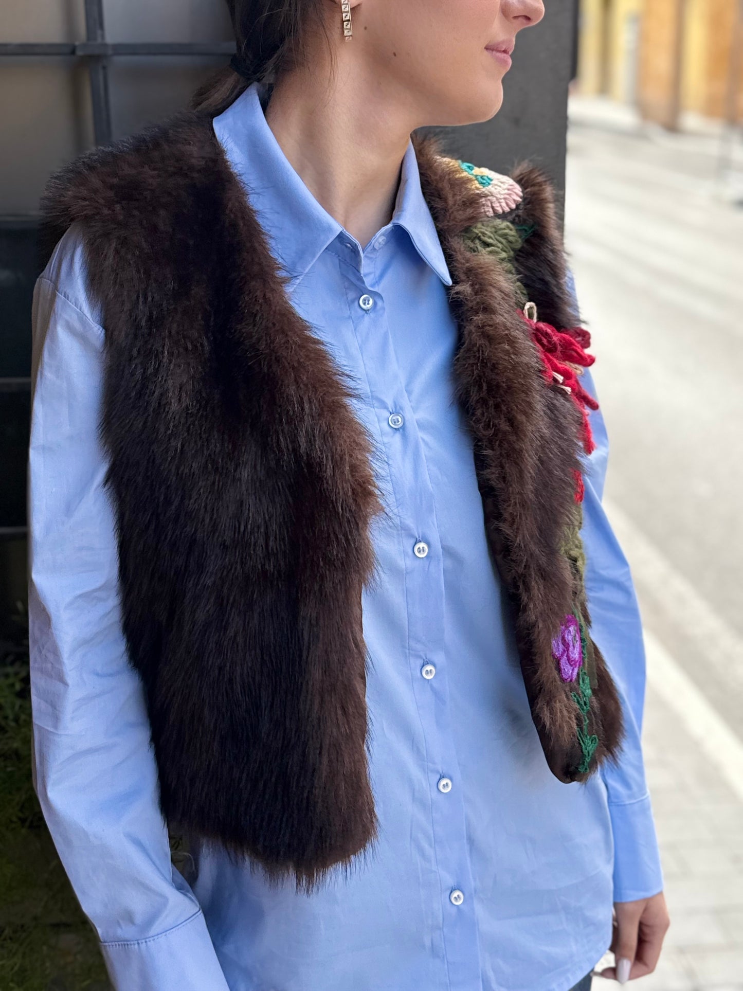 Tensione In Gilet ecopelliccia con ricami