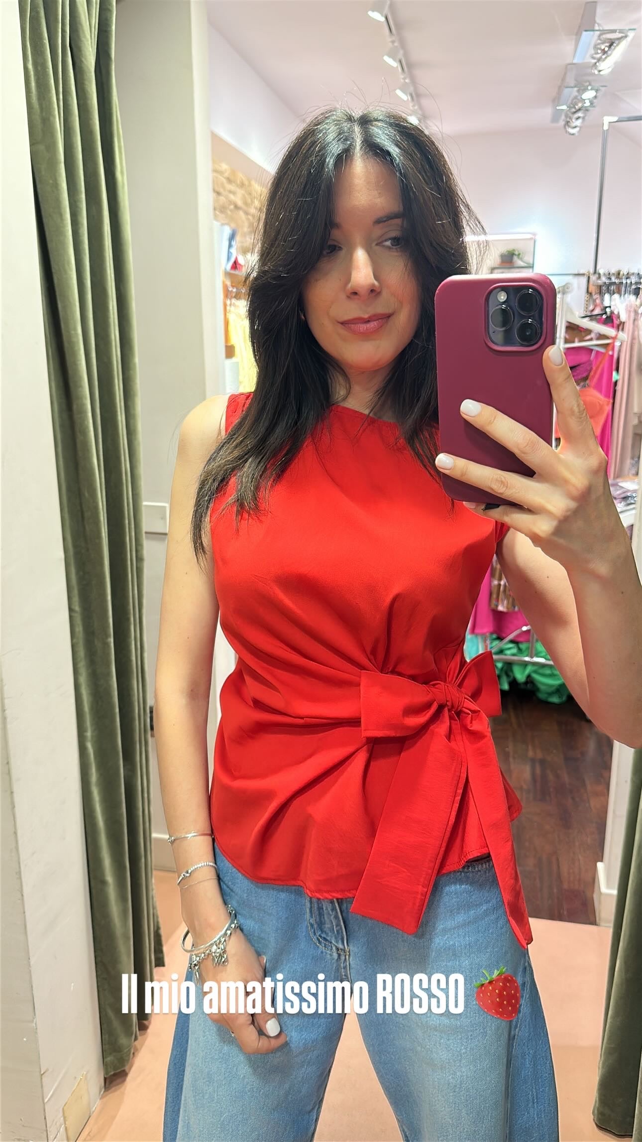 Top con fiocco laterale (disponibile in più colori)