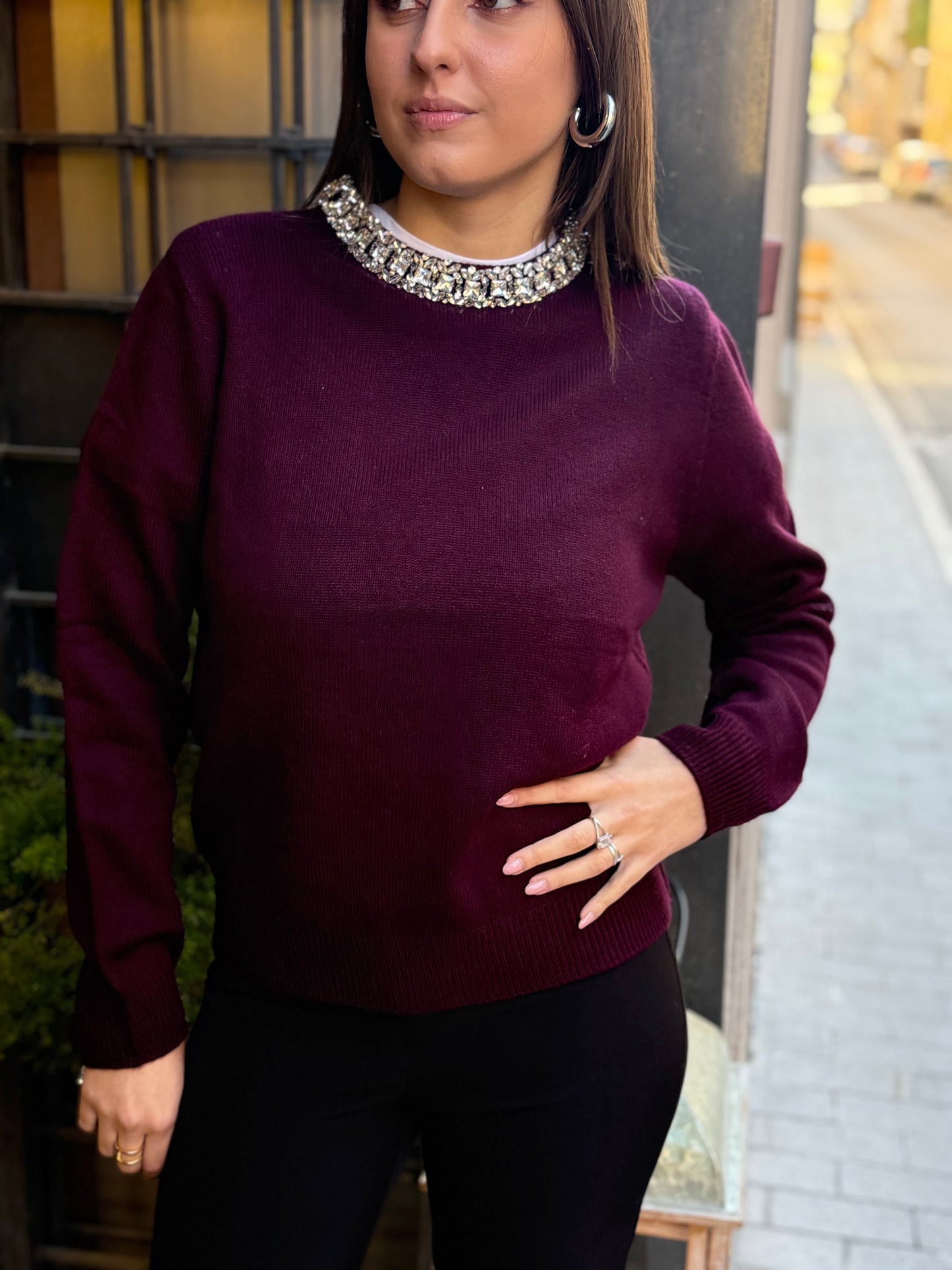 Maglia TIFFANY con girocollo gioiello VINO