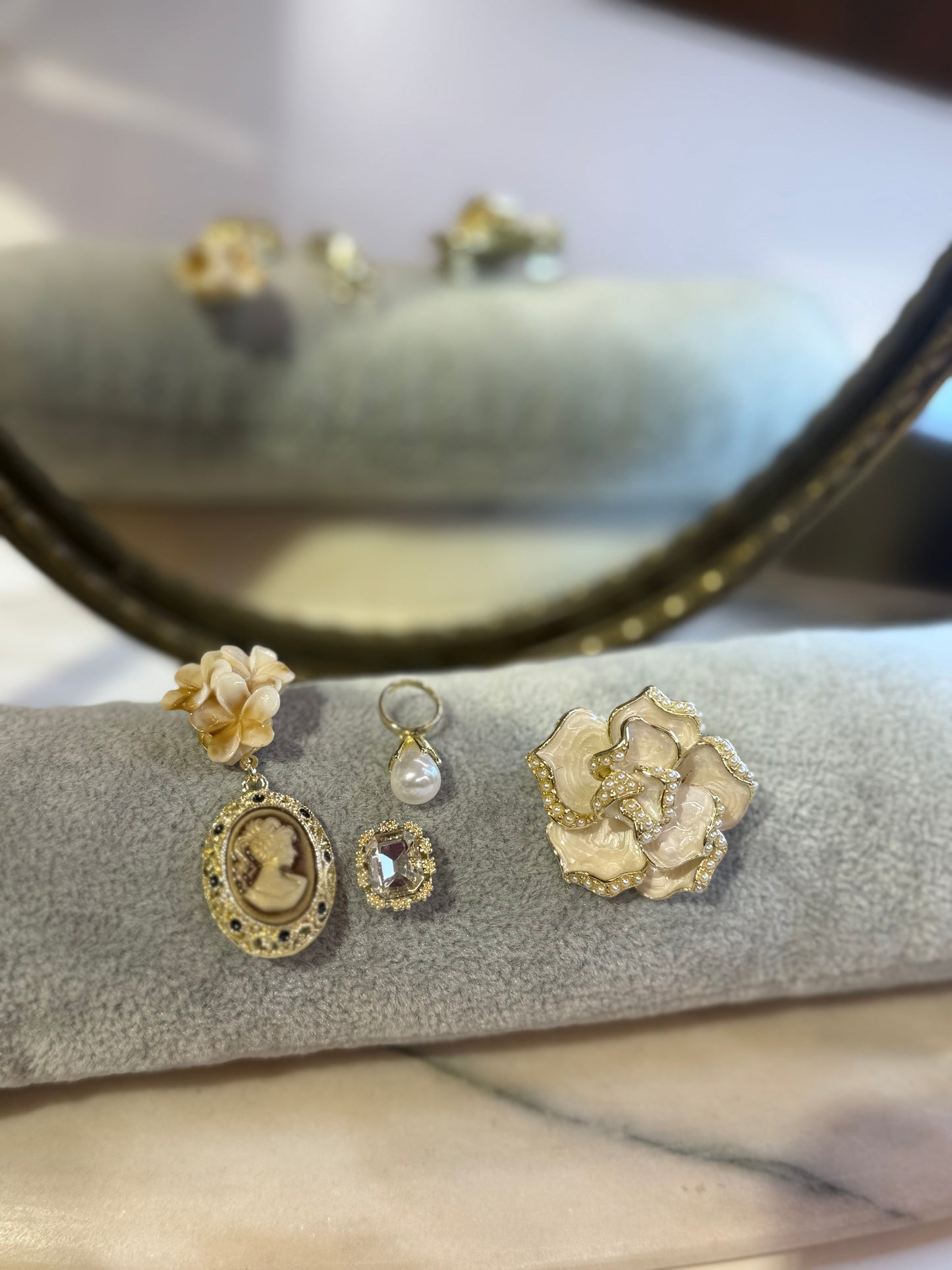 Set spille floreale madreperla