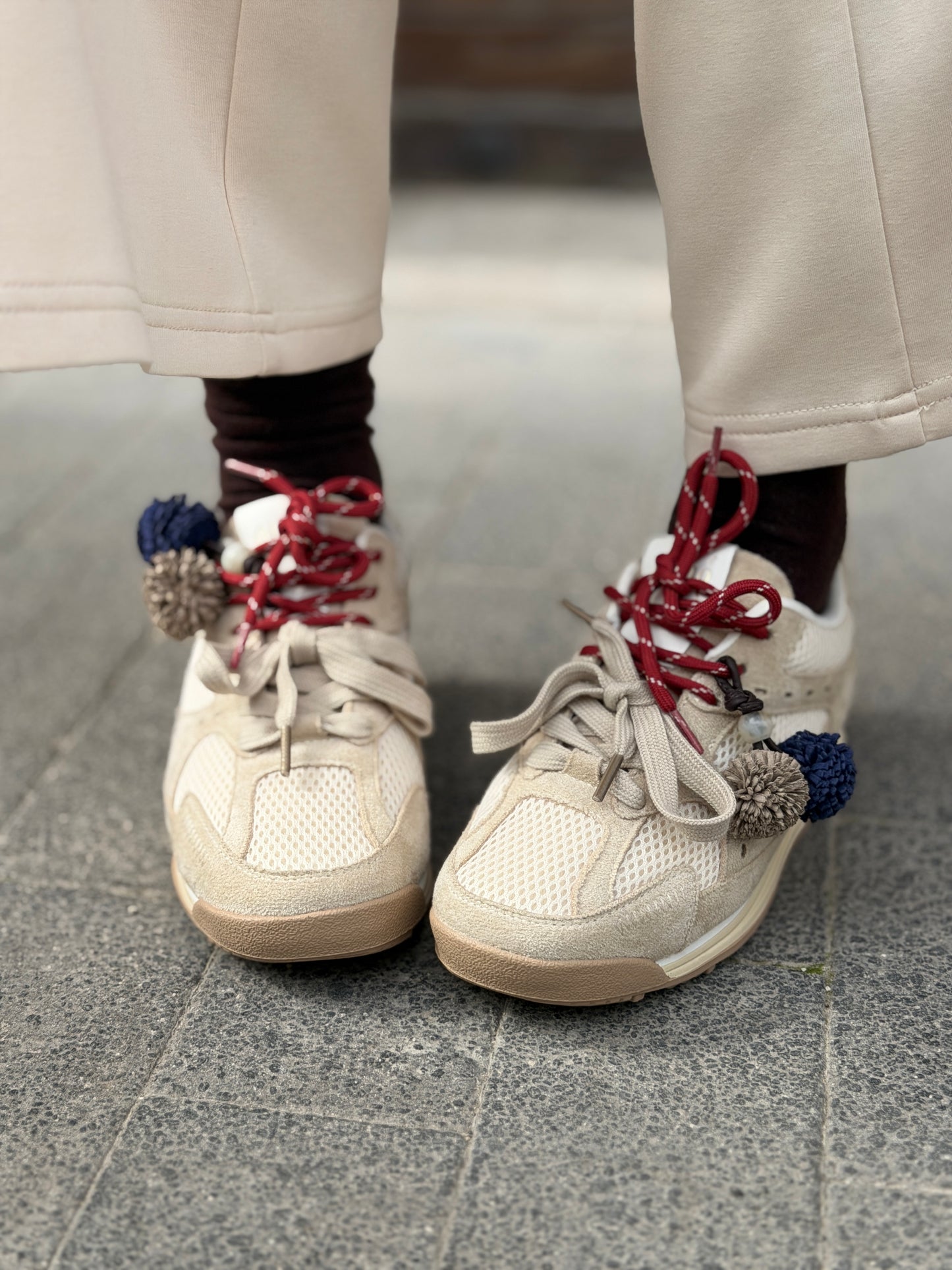 Ovyé Sneakers con accessori