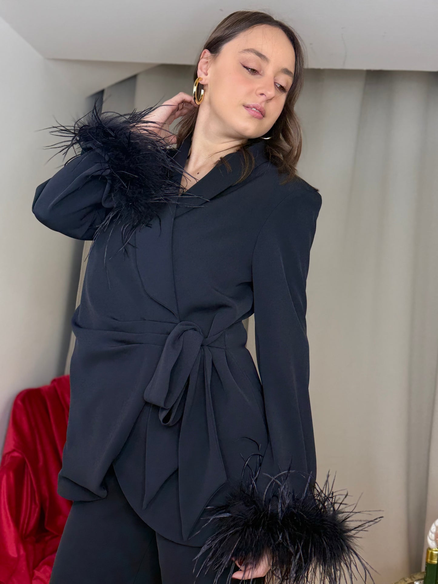 Tensione in Giacca boa con piume NERA