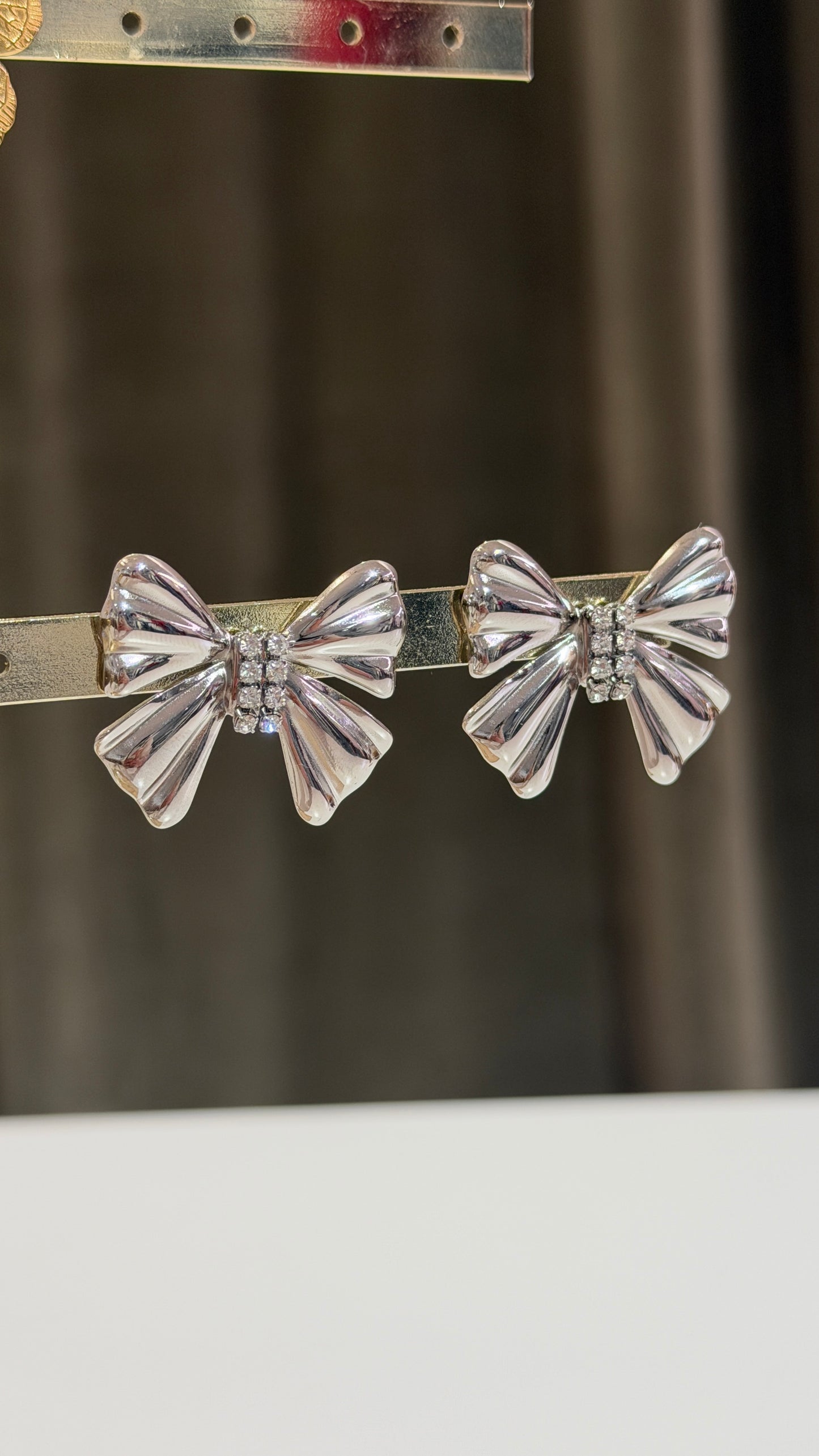 Orecchini fiocchi argento con strass