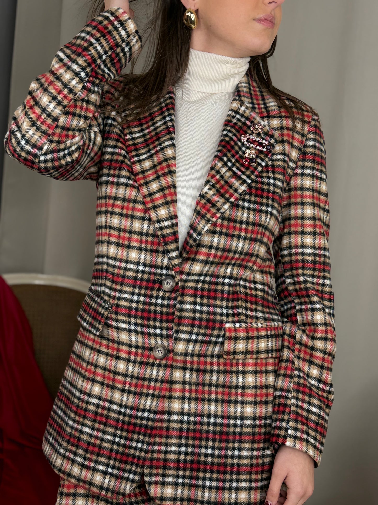 Tensione In giacca monopetto con spille BEIGE/ROSSO