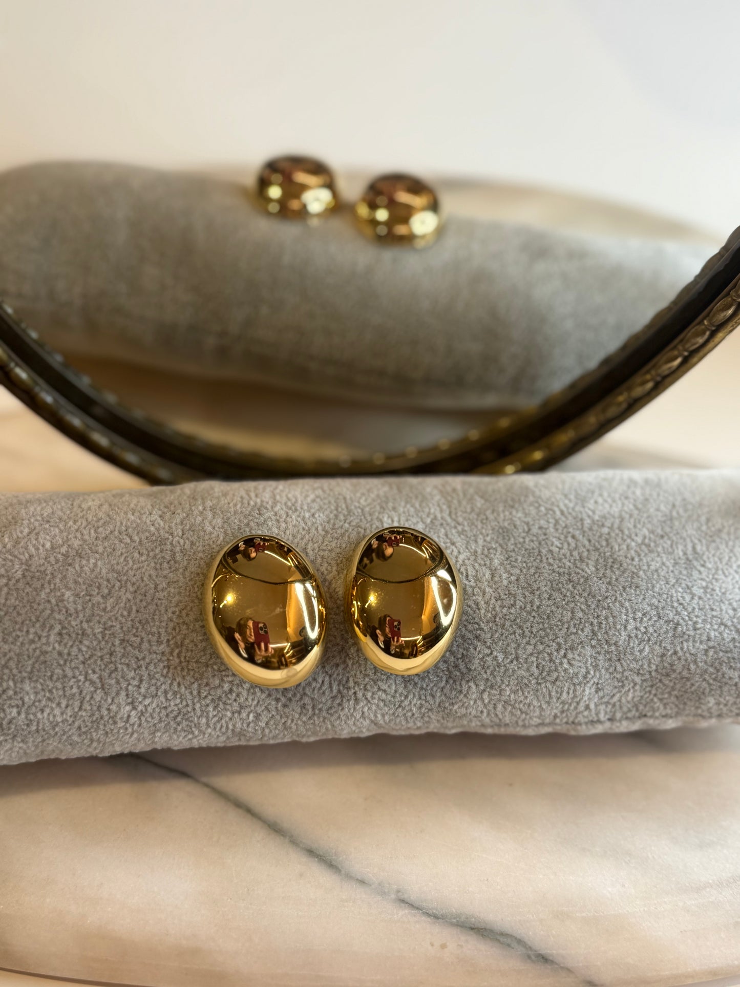 Orecchini a bottone medio ovale ORO