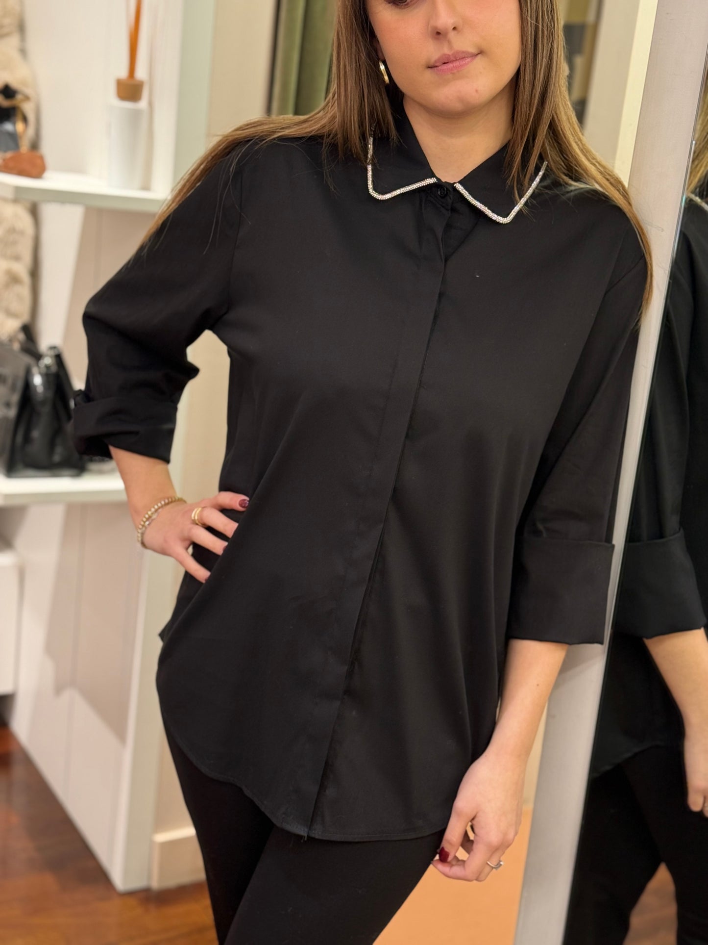Camicia colletto profilato con micro strass NERA