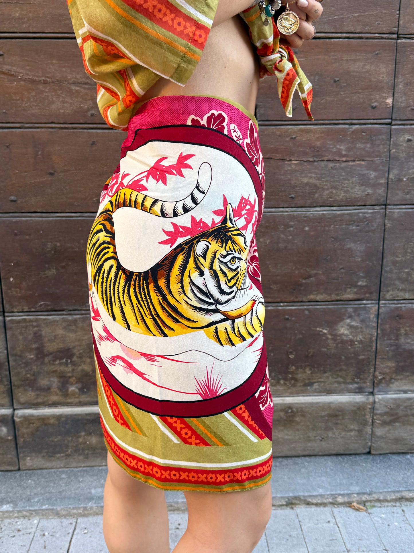 Tensione in gonna foulard corta TIGER