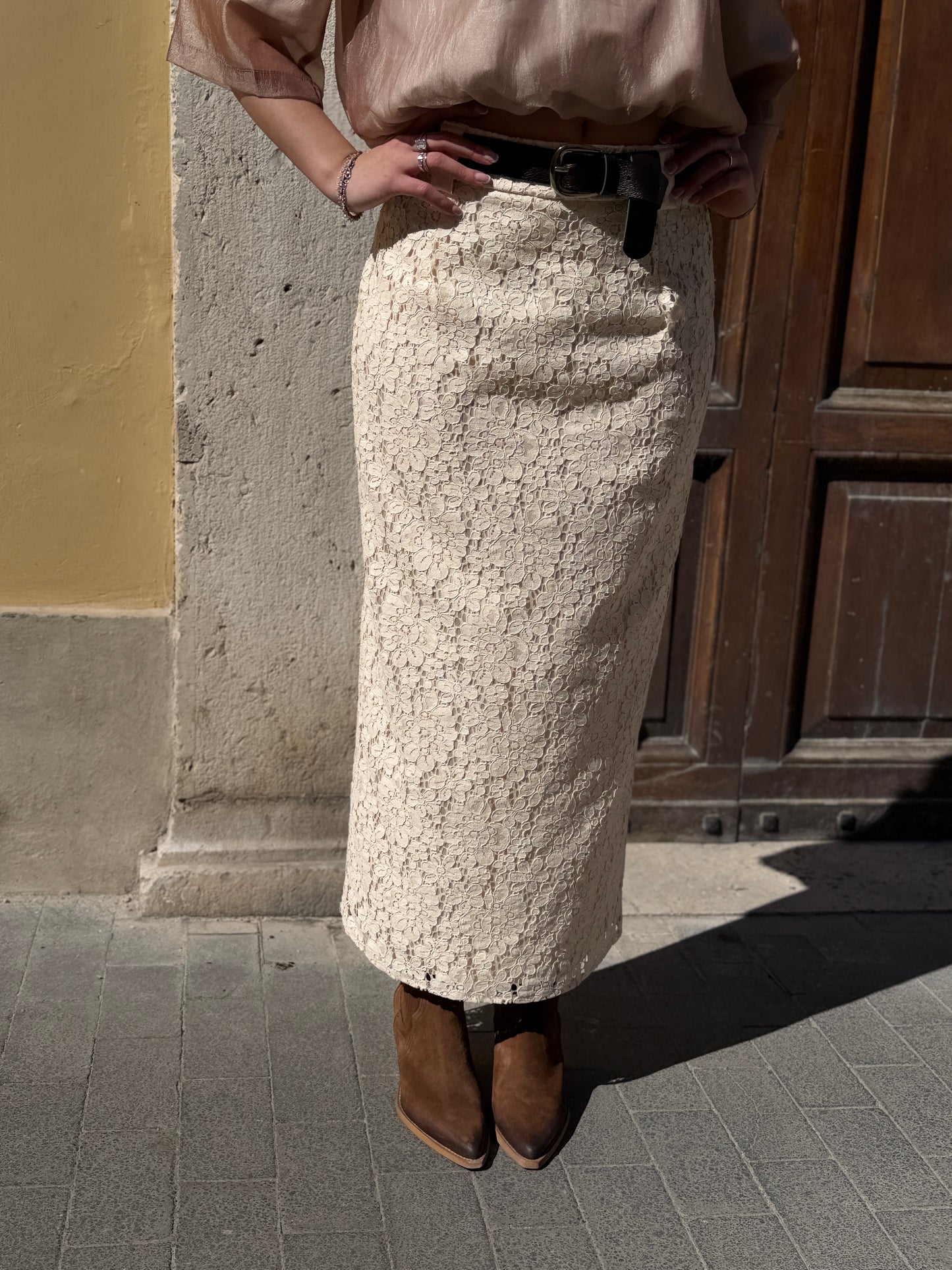 Haveonne Gonna in pizzo Burro