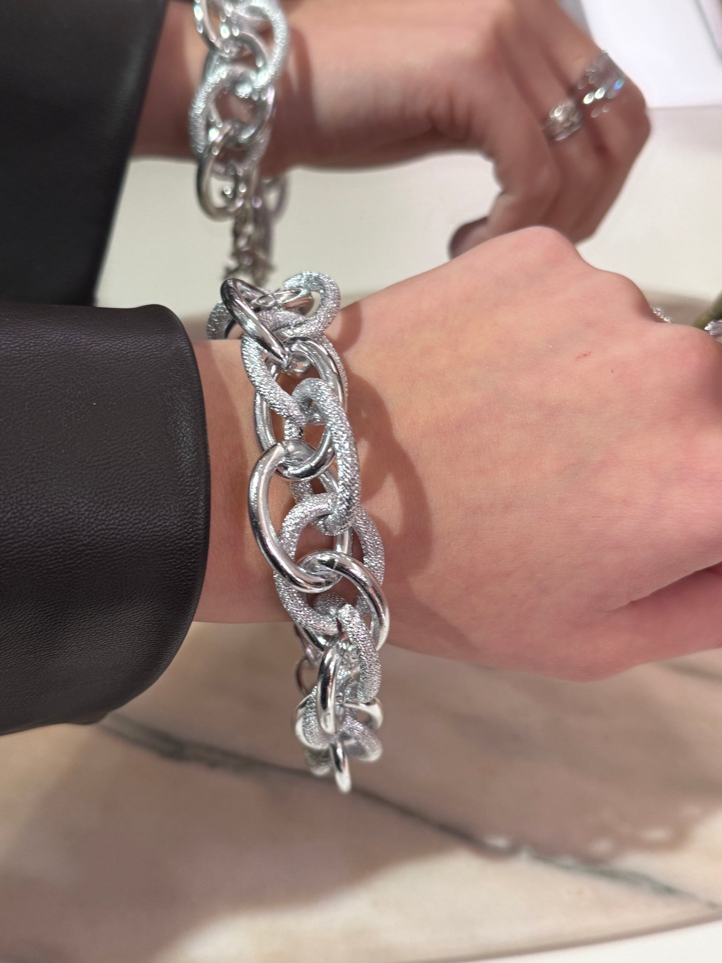 Bracciale ARGENTO a catene lisce e zigrinate